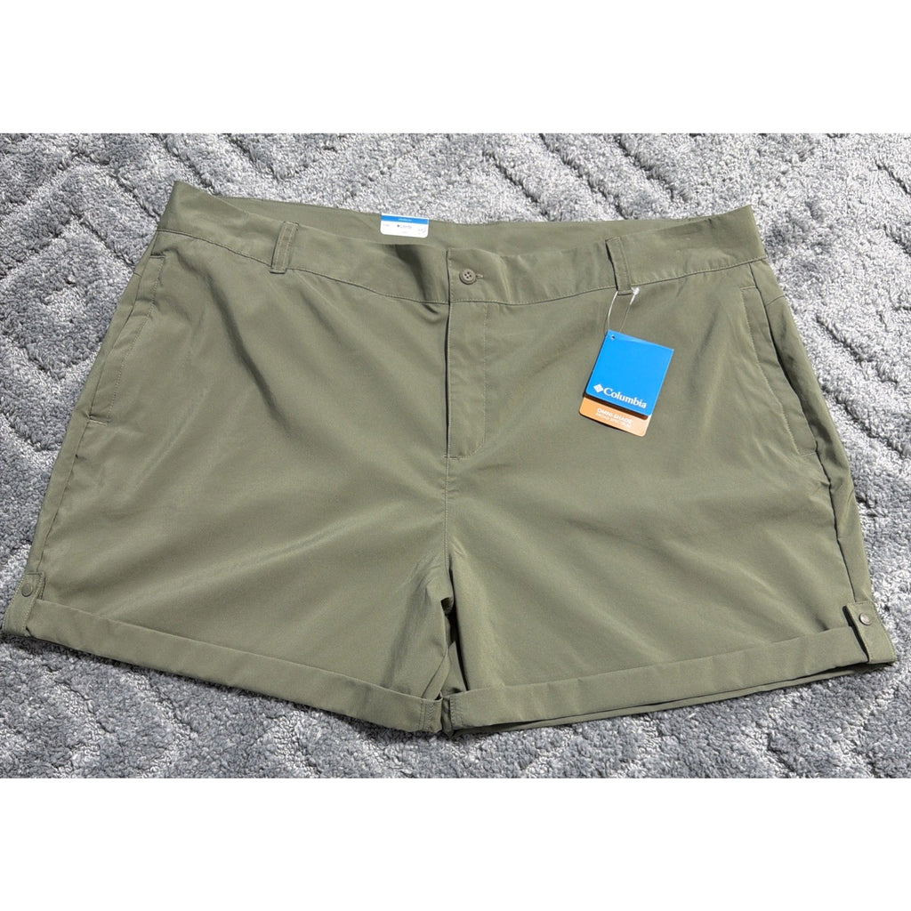 Columbia Silver Ridge Green Omni-Shade UPF 50 Utility Shorts Women's Size 22 NWT