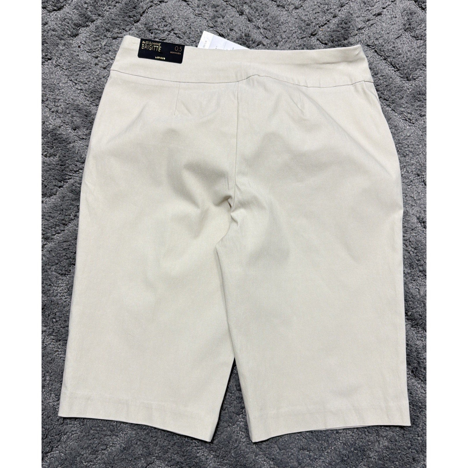 New Chico's So Slimming Pull On Brigette Bermuda Shorts Size 0.5