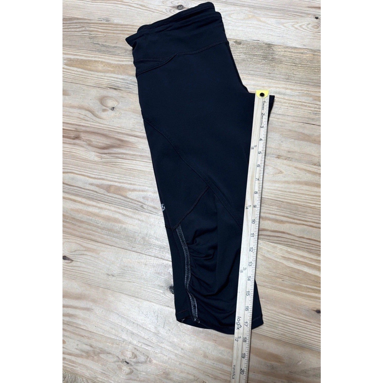 Lululemon Athletica Run Pace Crop Ruched Black Leggings Athletic, Size 4