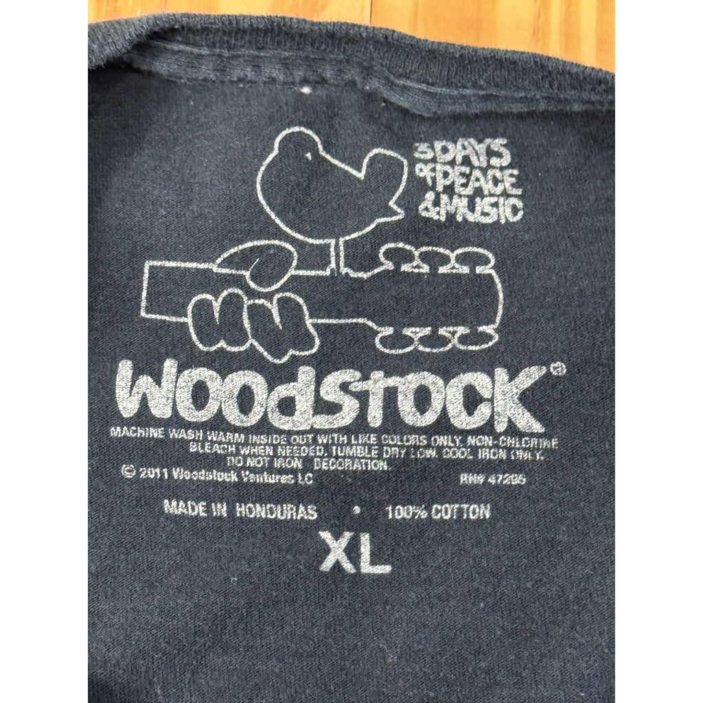 Men's WoodStock 1969- 3 Days of Piece & Music Navy Short Sleeve T-Shirt X-Large