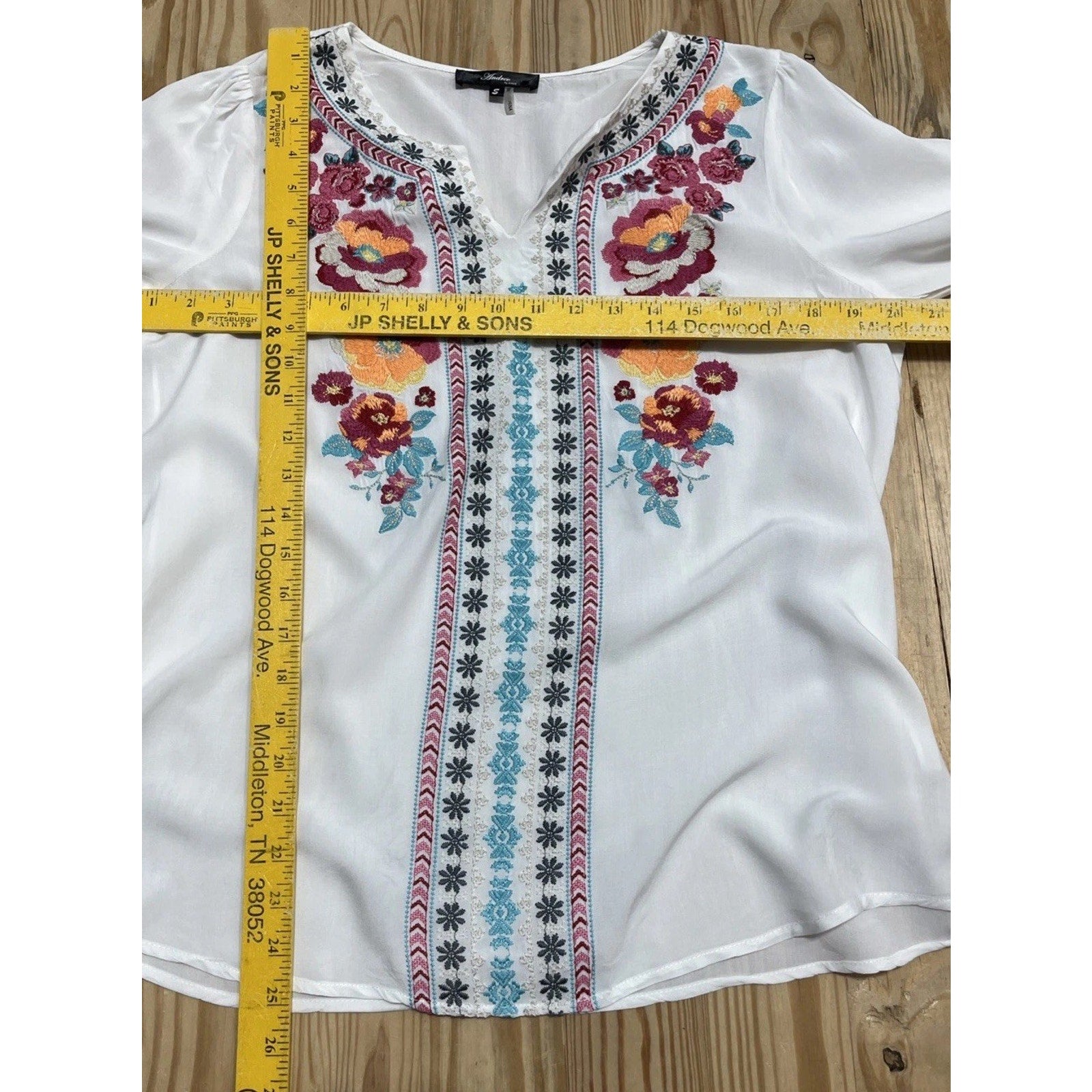 Andrée By Unit Floral Embroidered Tunic Top White Size Small