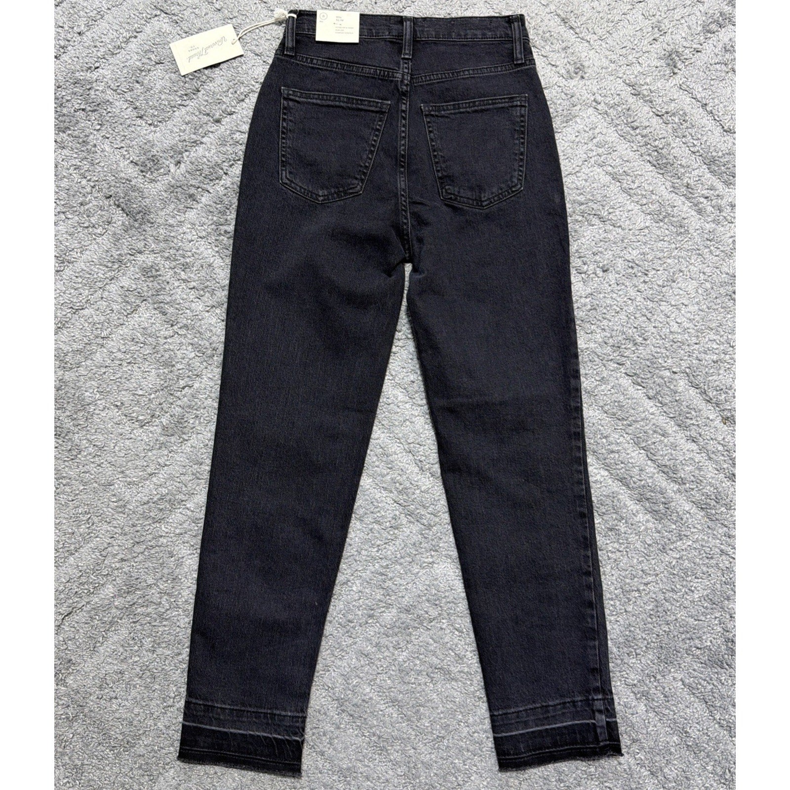NWT Universal Thread Womens High Rise 90's Straight Leg Jeans Slim Stretch SZ 0