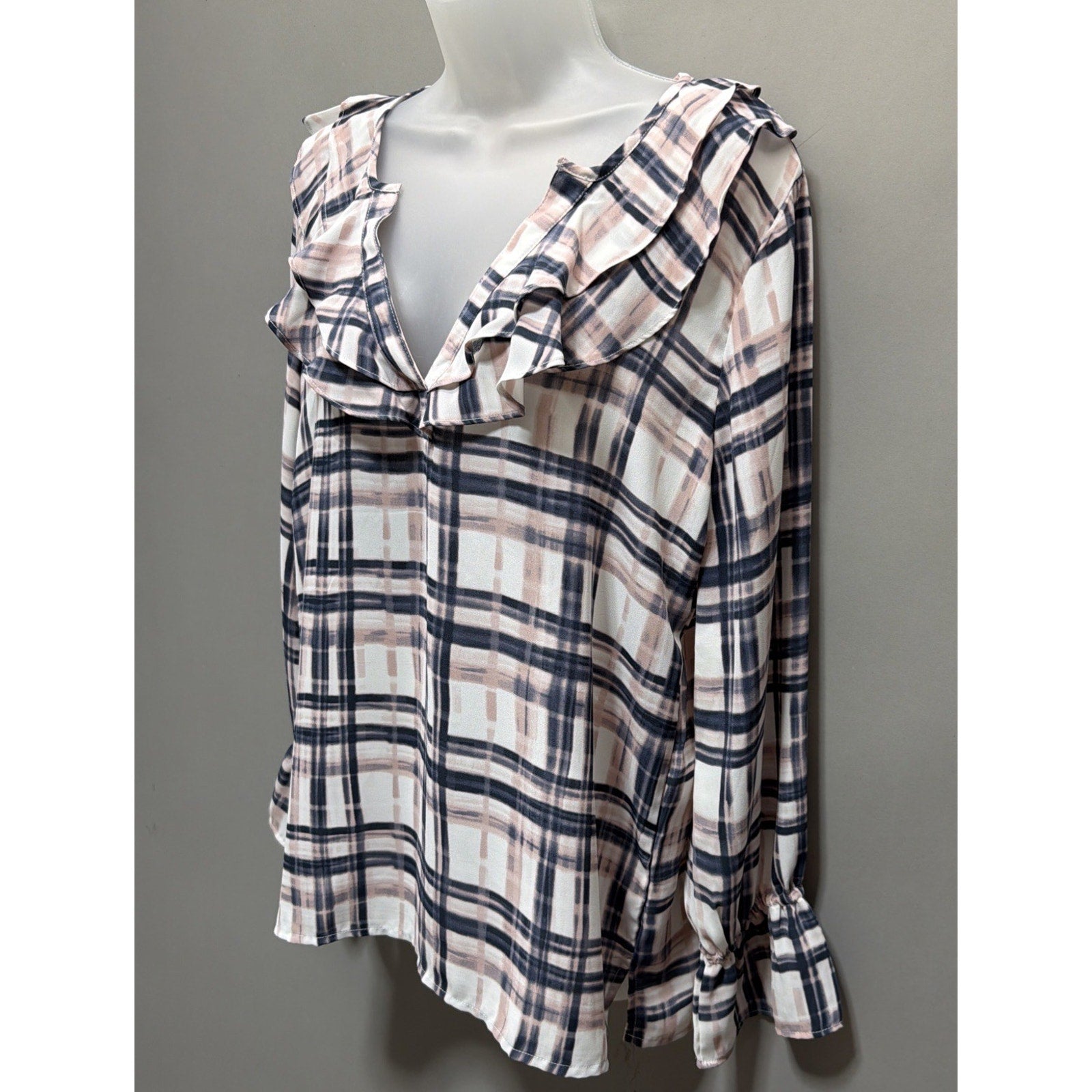 LOFT Women’s Sz M Multicolor Polyester Ruffle Flare Long Sleeve V-neck Blouse