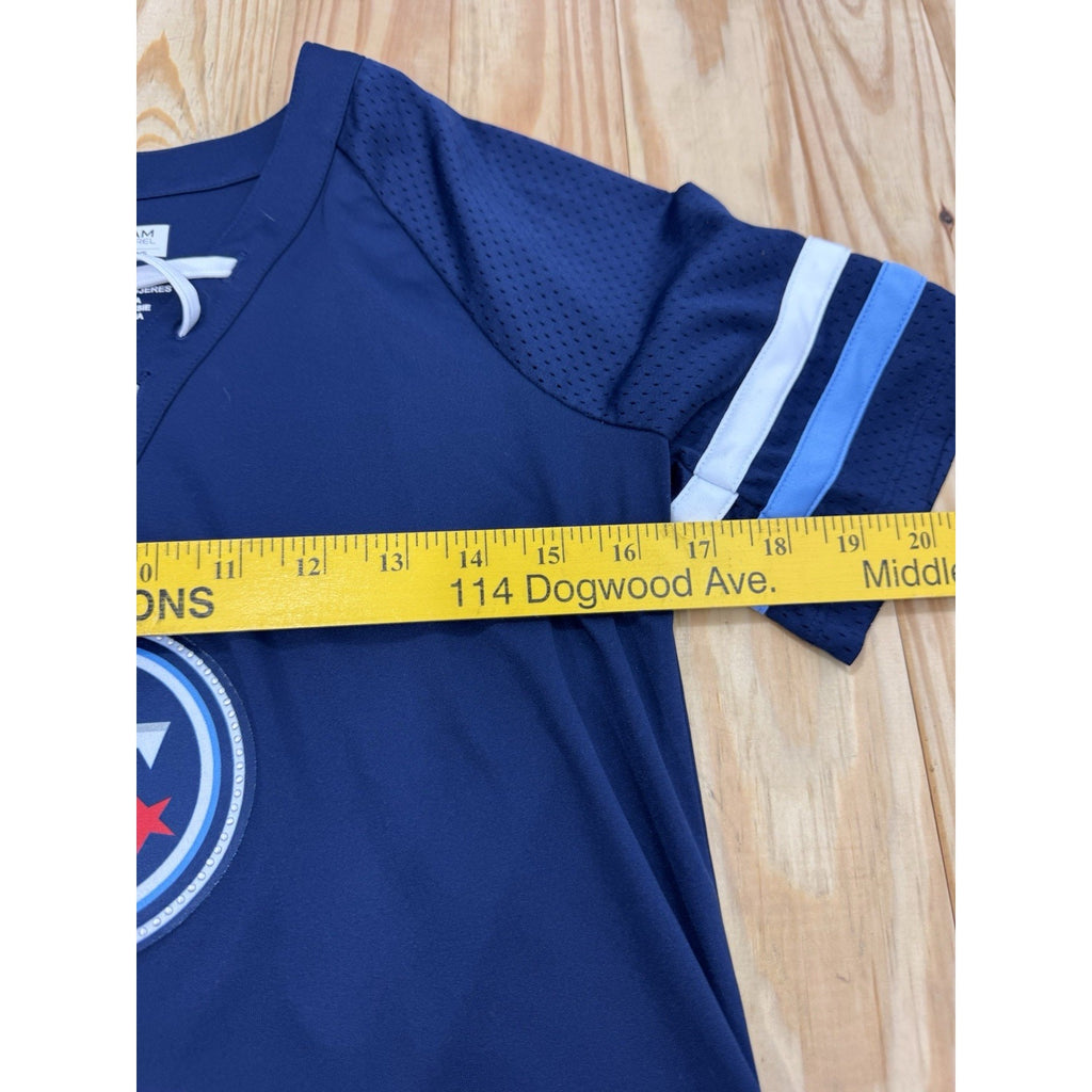 Tennessee Titans Women's NFL Team Apparel Shirt Medium V-neck