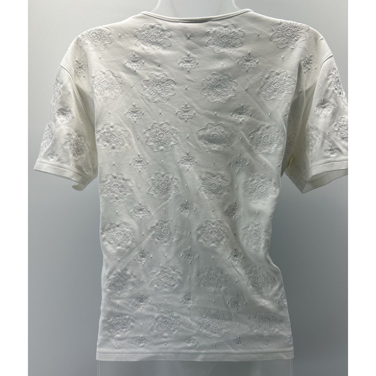 TALBOTS Women's 100%Cotton Short Sleeve Top Embroidered Solid White Size Medium