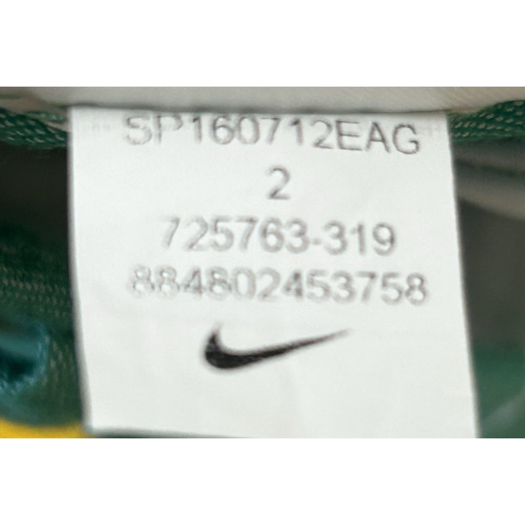 Nike Golf Shorts Women’s 2 DRI-FIT Green W Clasp And Button Waist Swoosh Pocket.