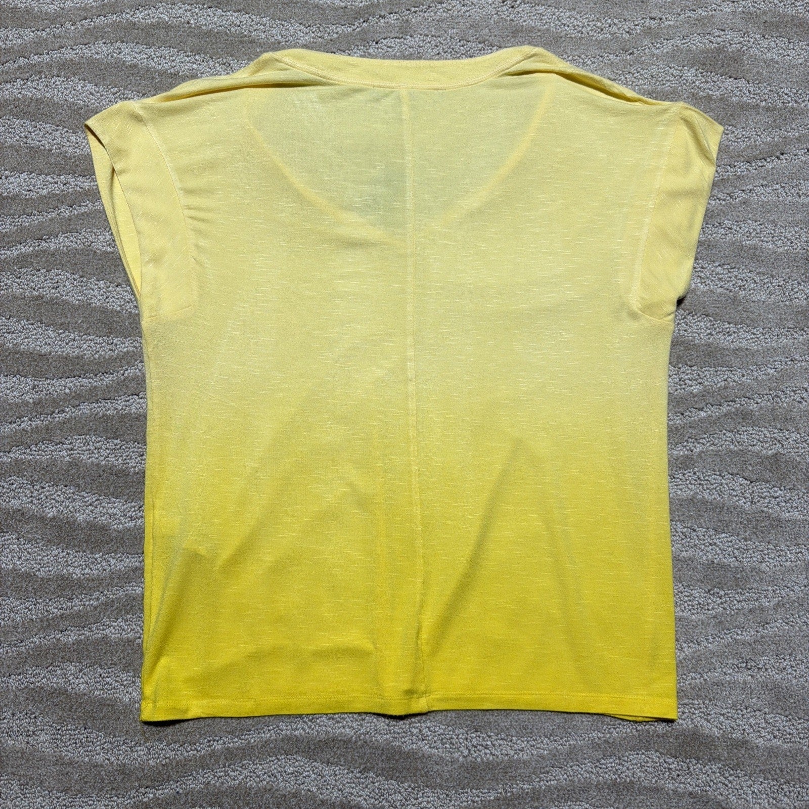 WHITE HOUSE BLACK MARKET Morning Sunshine V Neck Cap Sleeve Blouse NWT Size M