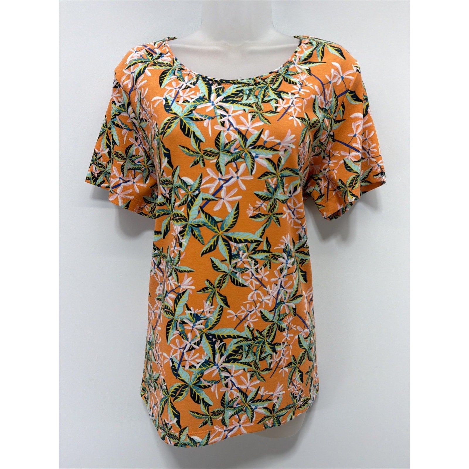 Rebecca Malone Women’s Hawaiian Floral Tee Large