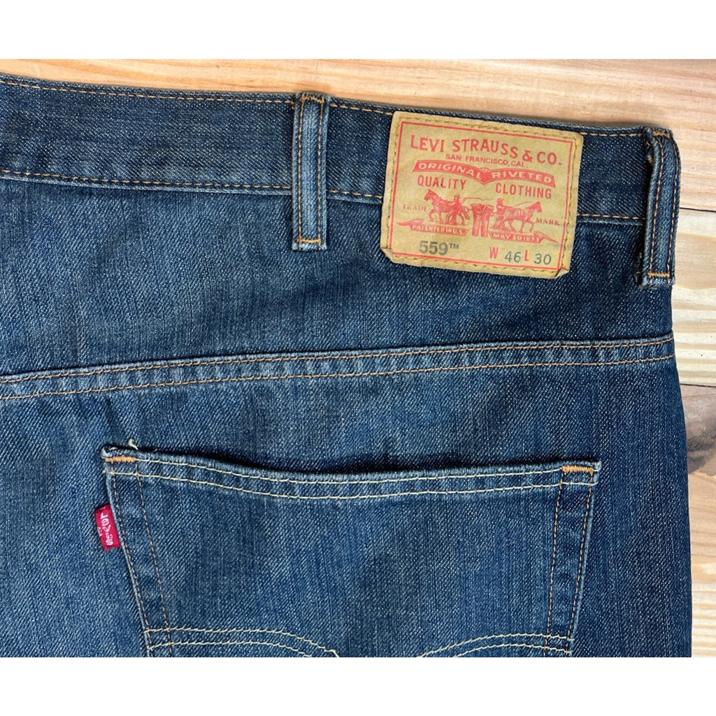 Levi’s 559 Red Tab Relaxed Straight Jeans Size 46x30 EUC