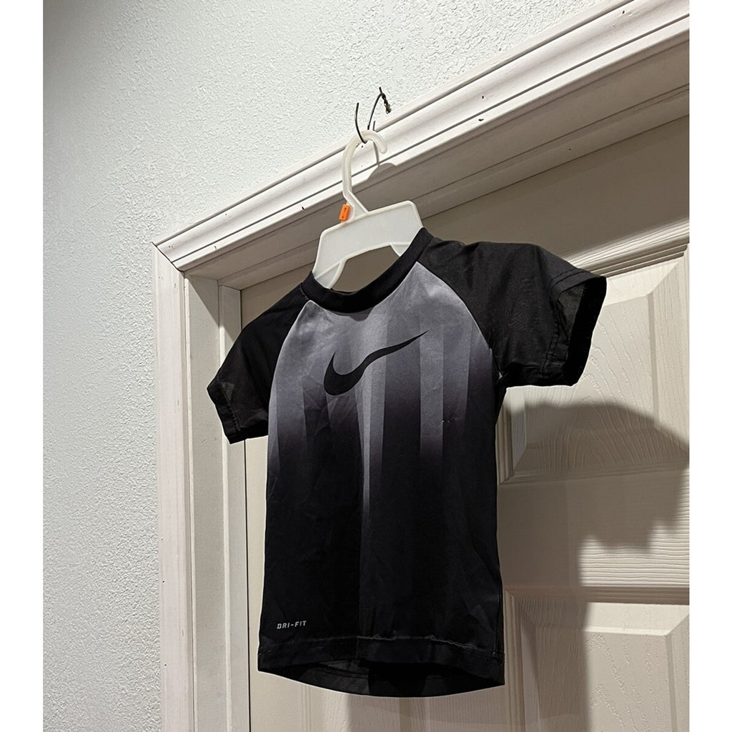 Nike Kids Black Gray Dri-Fit Tee Size Youth 4-5 / Small Swoosh Logo
