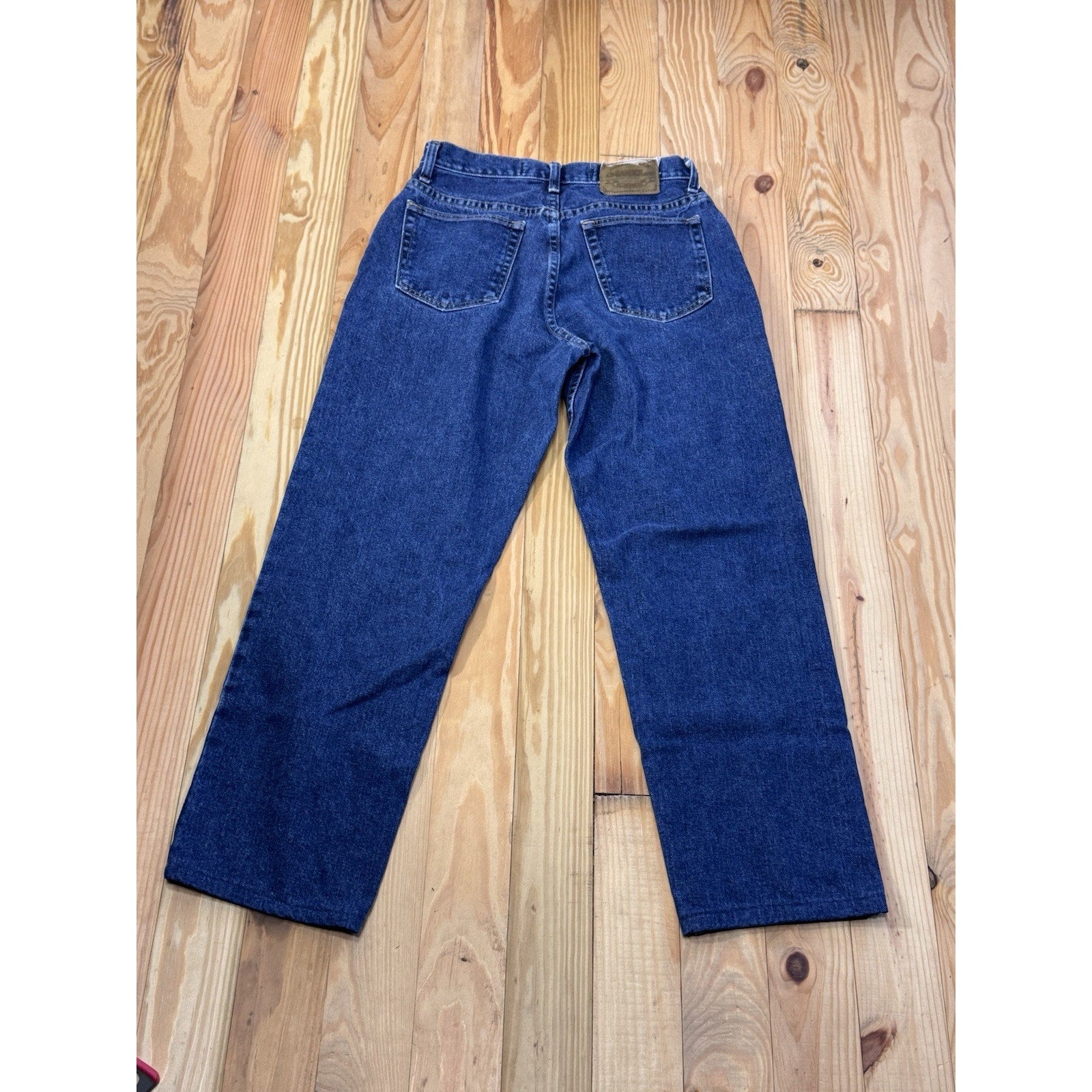 Gander Mountain women's 100% cotton relaxed Fit jeans size 6 Short Mid Rise