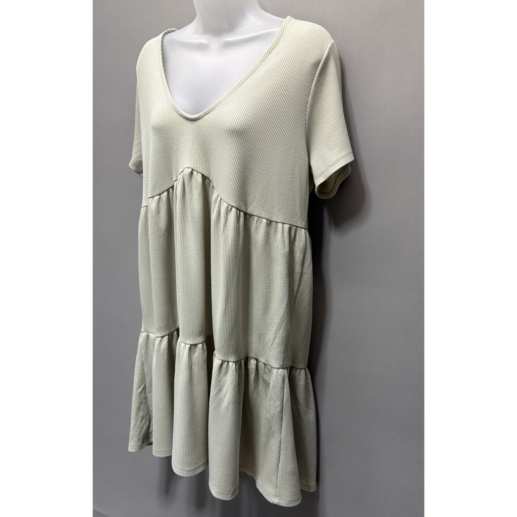 Forever 21 v-neck, tie-back, Tiered dress, 1X NWT Sage Green