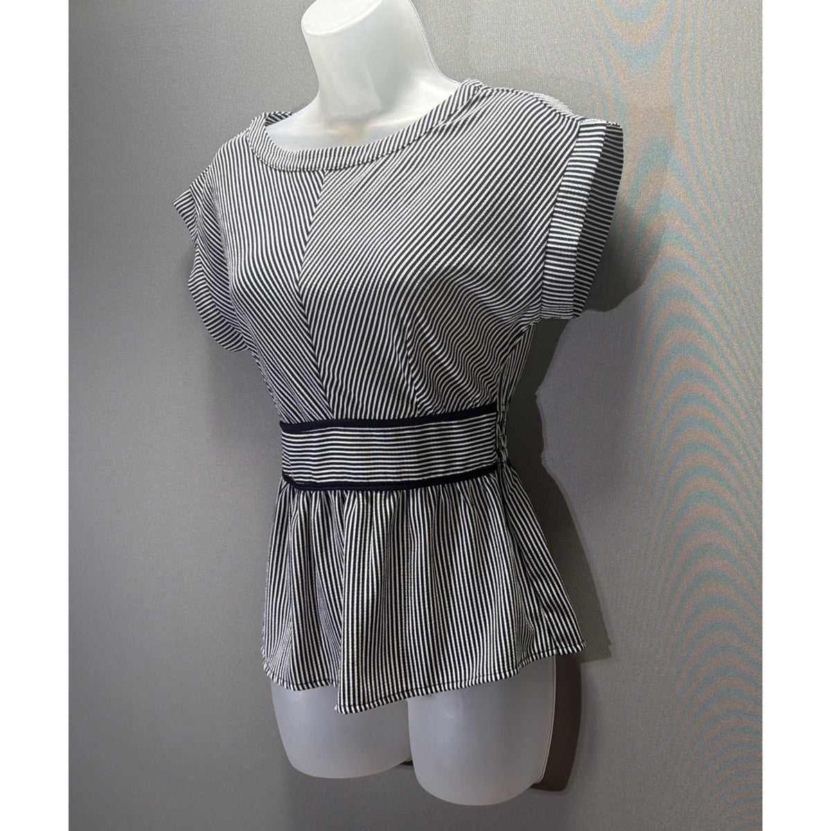 Monteau Los Angeles Top Navy White Striped Peplum Smocked Waist Sz Small NWOT