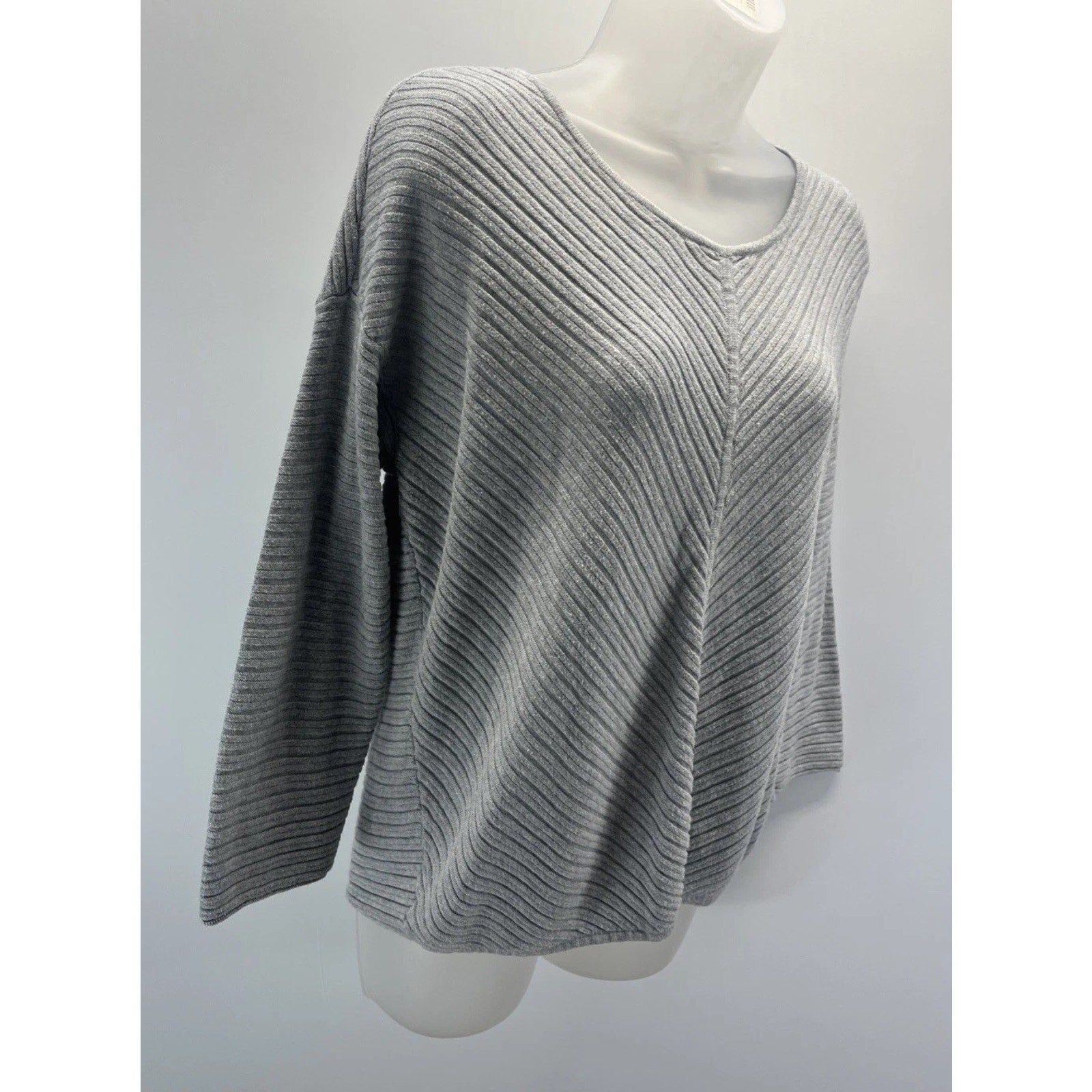 Chicos Sweater Womens 1 US M Grey Sequin 3/4 Pullover Rib Knit