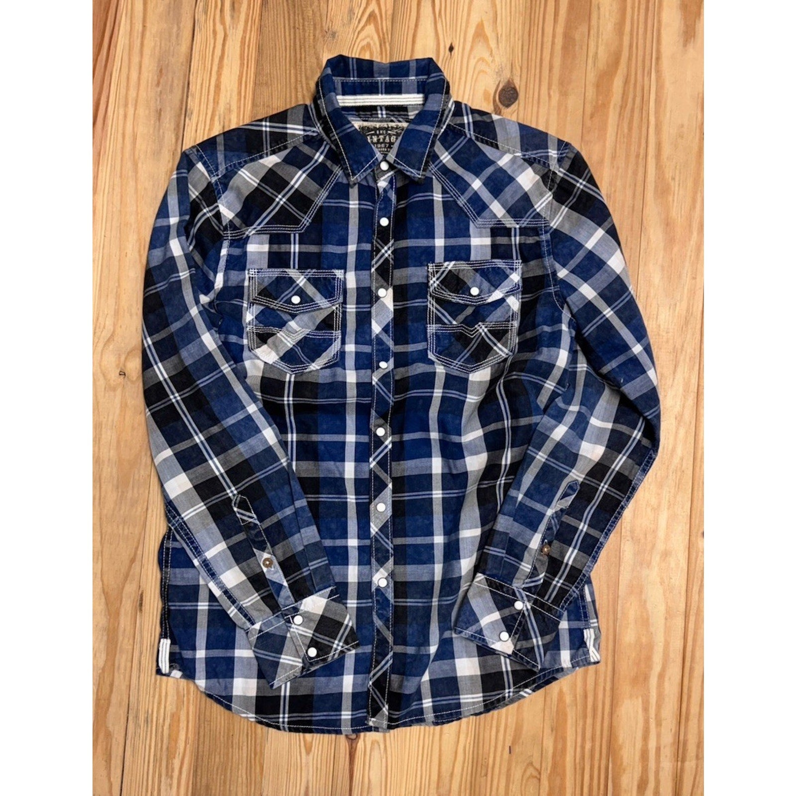 BKE ATHLETIC FIT PEARL SNAP LONG SLEEVE WESTERN SHIRT Men's Medium BLUE WHITE
