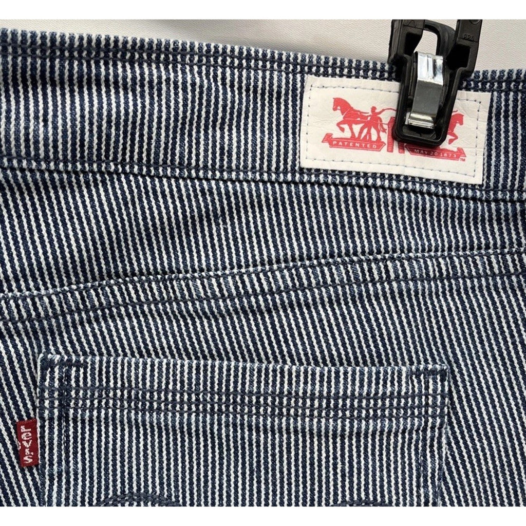 Levi's Denim Shorts Blue Conductor stripes 5 Pocket Zip Closure Roll Cuff 7/28