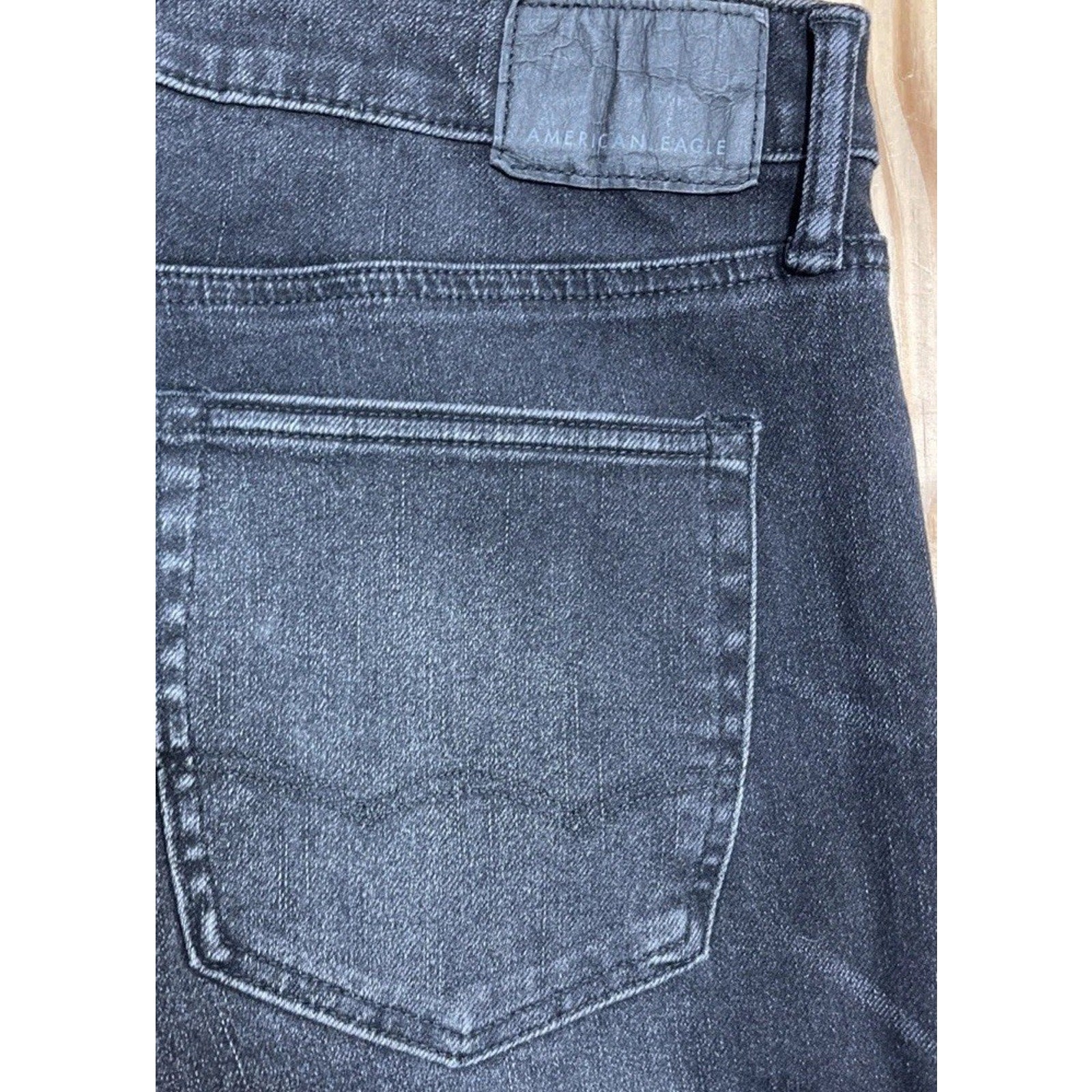 American Eagle ATHLETIC SKINNY Jeans Men’s 33x32 Black Wash Denim Airflex 360