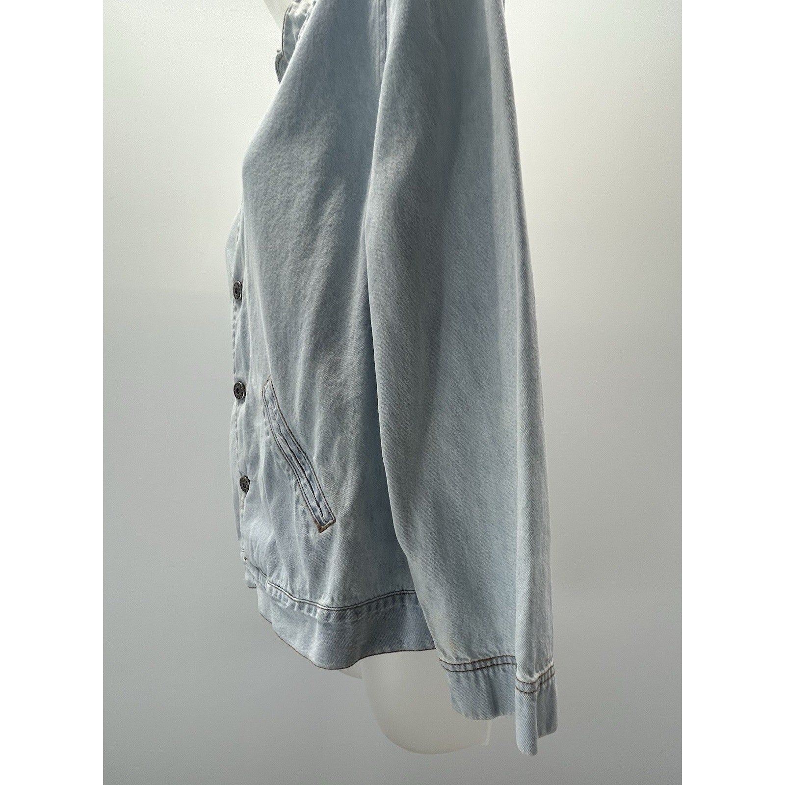 Chico's Woman's Blue Denim Button Up Long Sleeve Collar Cotton Jacket Top Medium