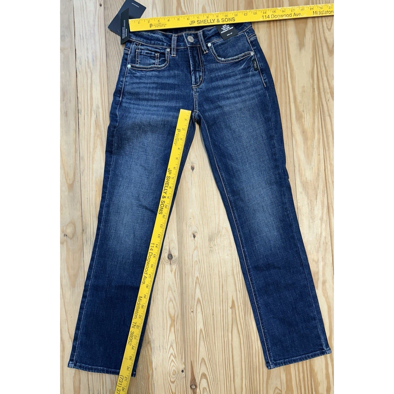 Silver Jeans Suki Mid Rise Straight Leg Jeans Medium Wash size 24x27 New W Tags.