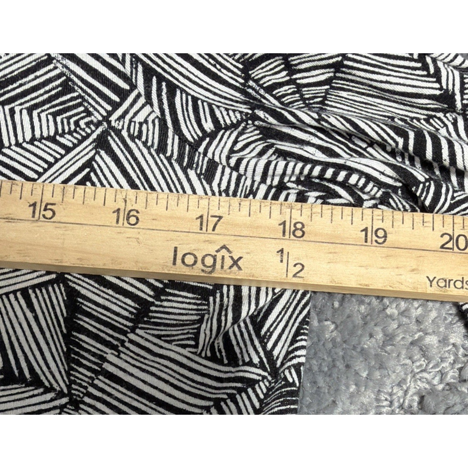 Cupio Cold Shoulder Bell Sleeve Embroidered Lagenlook Top Size Large