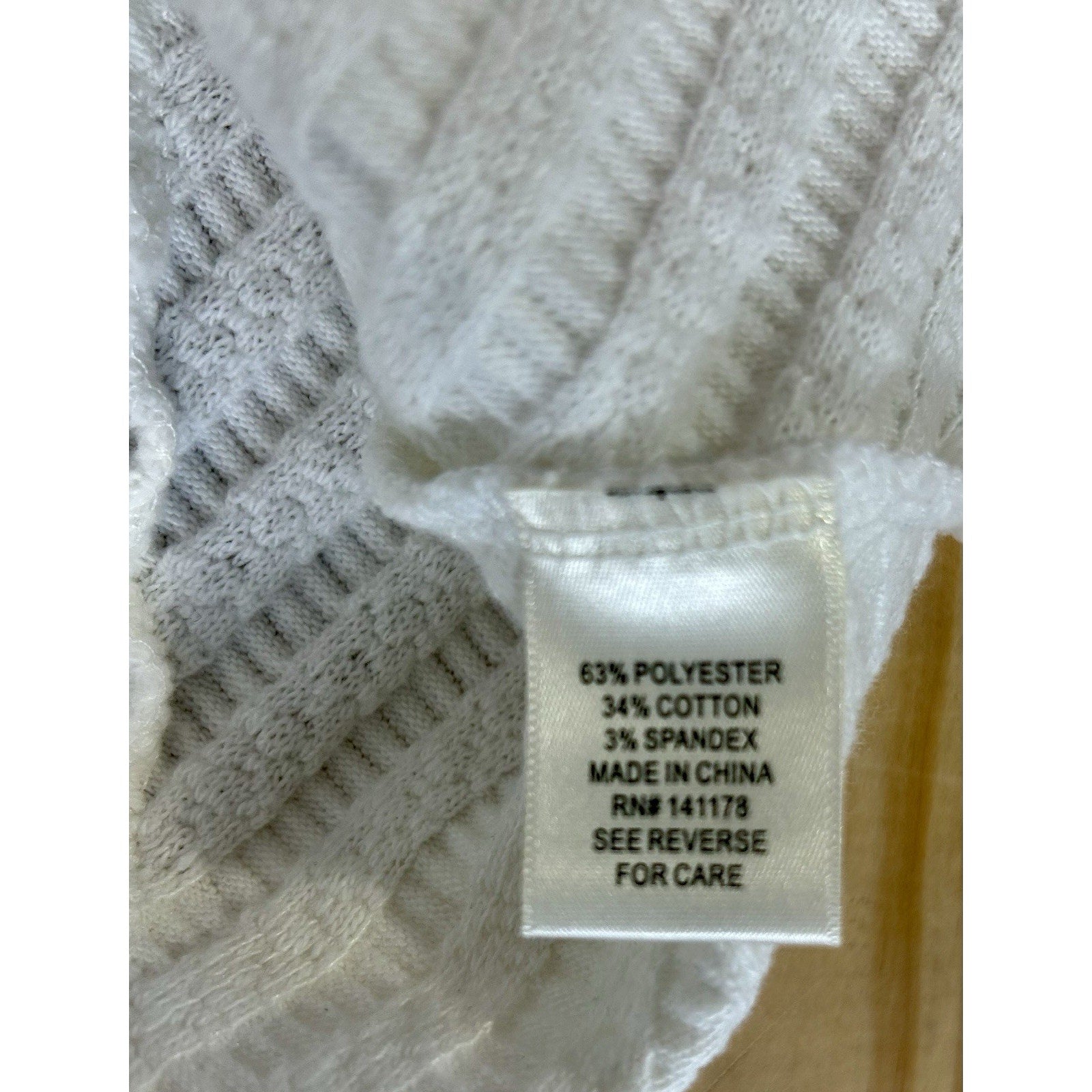 Atelier by Kirious Women's White Short Sleeve Knit Cropped Top Size XL.