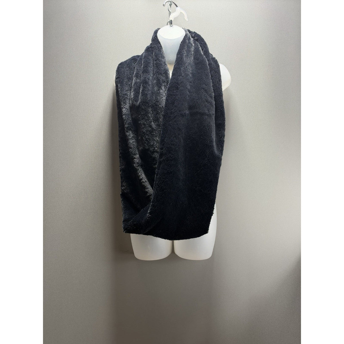 West Loop Black Faux Fur Infinity Scarf Womens Plush Soft Winter Loop Neck