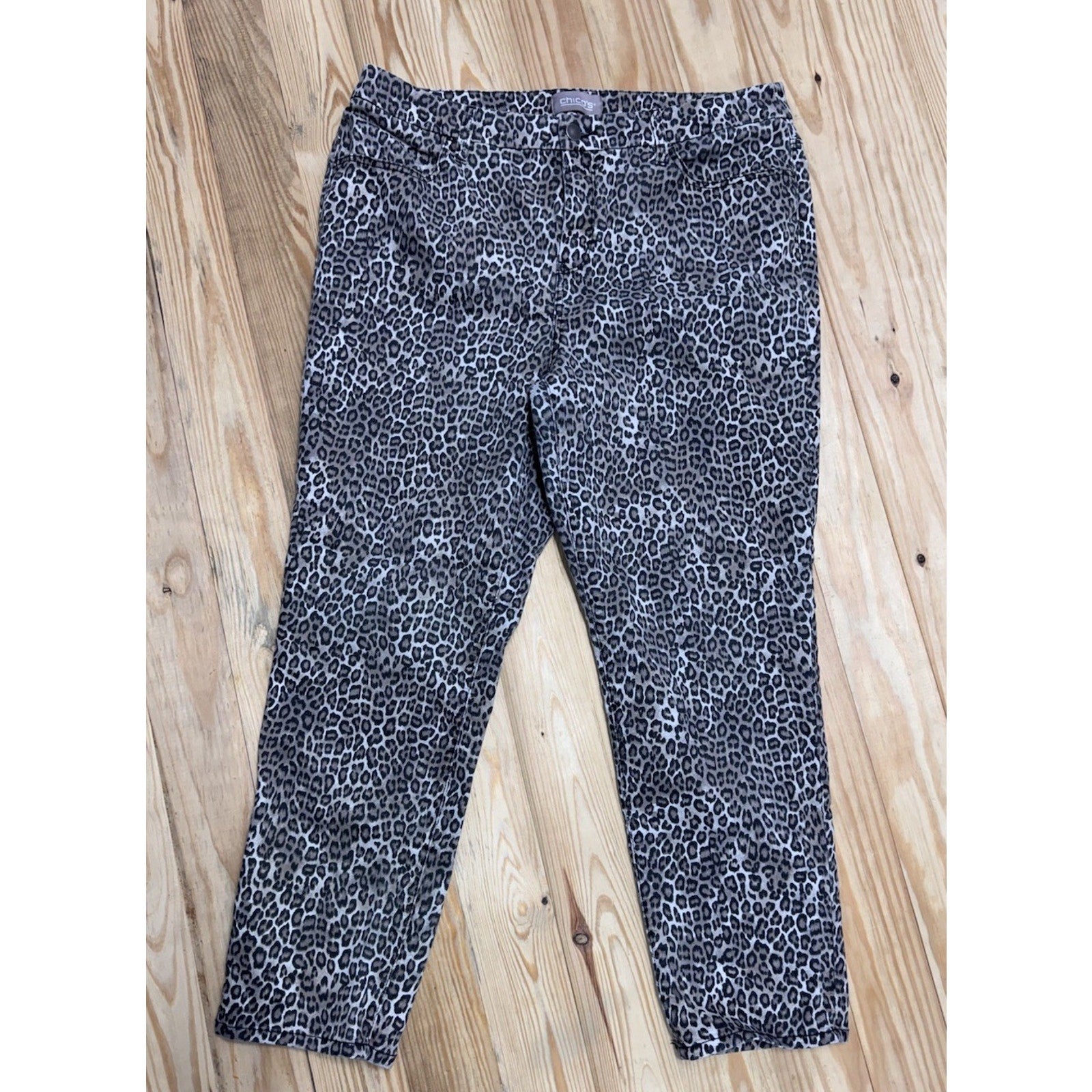 Chicos Sz 2 US L 12 Cheetah Spots Girlfriend Ankle Jeans Animal Print Stretch