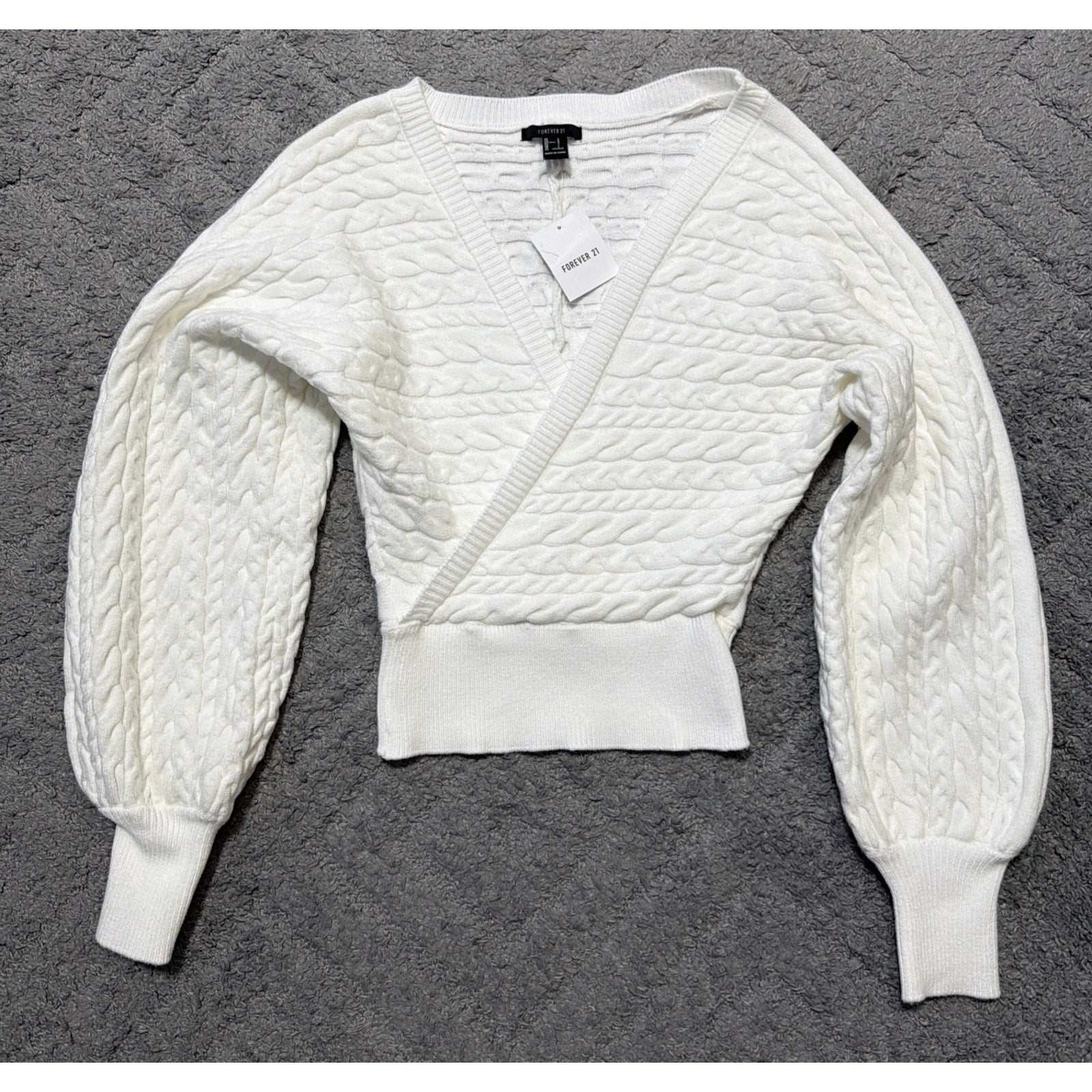 NWT Forever 21 Women’s Peasant-Sleeve Surplice Cable Knit Sweater White Size L