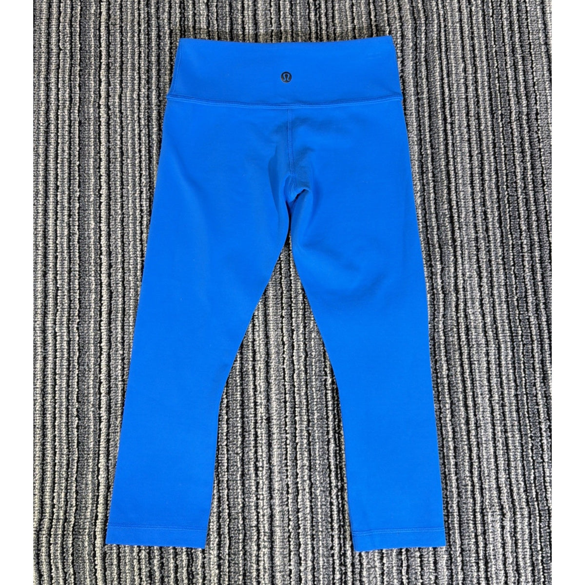Lululemon Align HR Crop 23” Nulu Size 4 Blue Nile