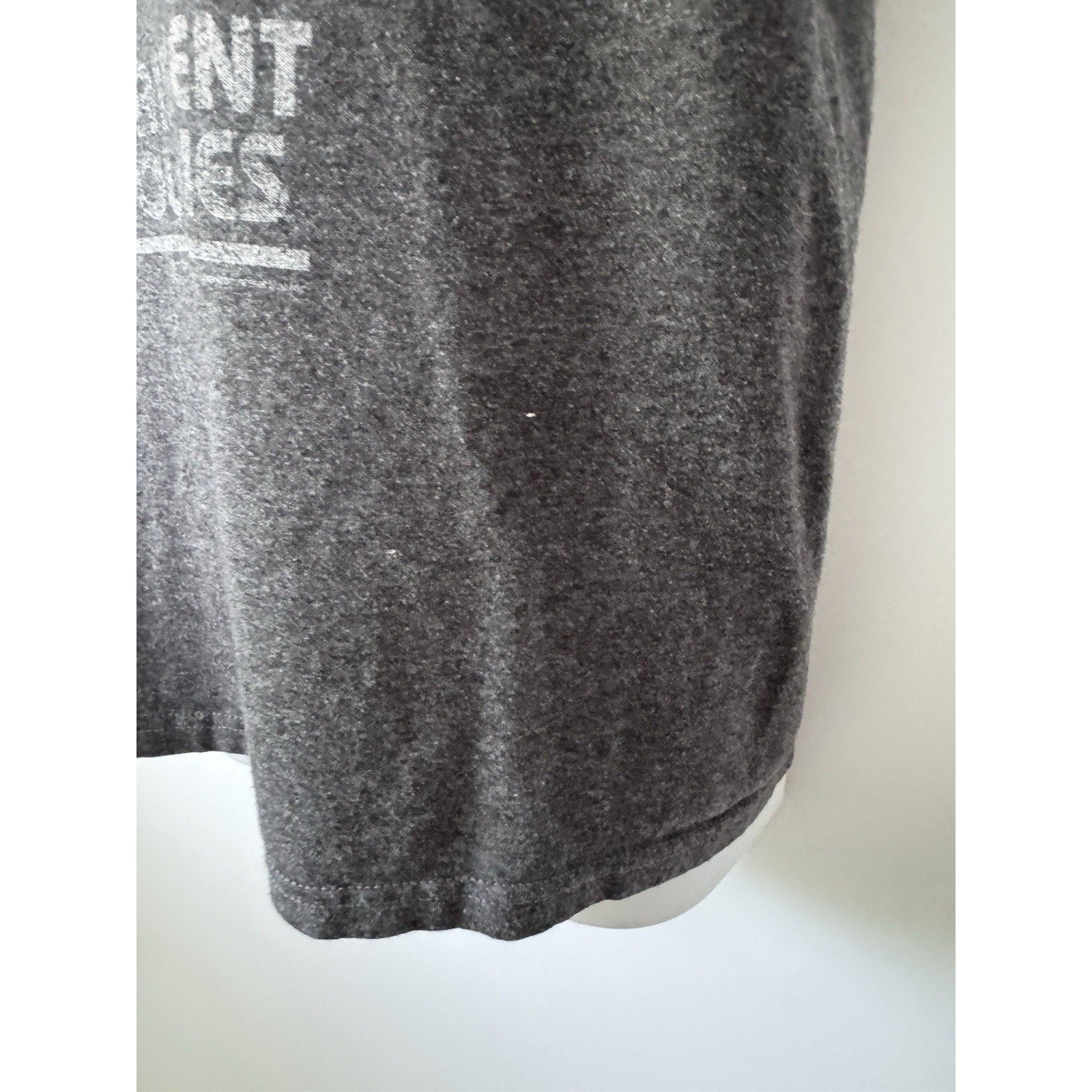 Atari Entertainment Technologies Gray 50/50 Cotton blend graphic Logo T-Shirt M