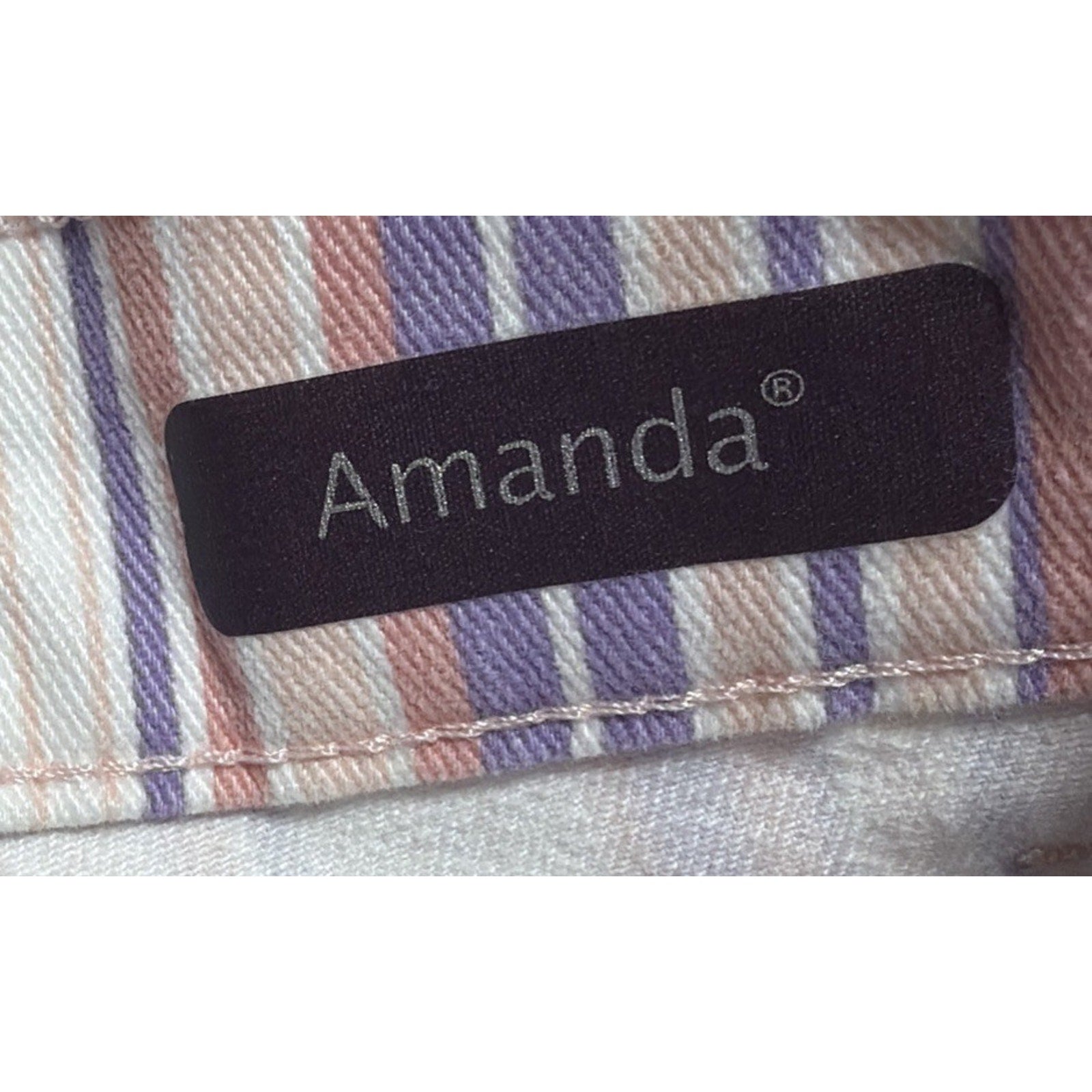 GLORIA VANDERBILT Amanda Capri SIZE 4 Ribbon Stripe Cropped Denim Pant 27x20