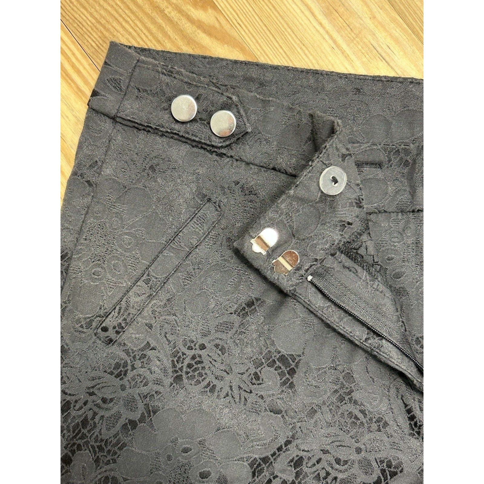 SOHO APPAREL LDT WOMEN’S SHORTS Sz10.