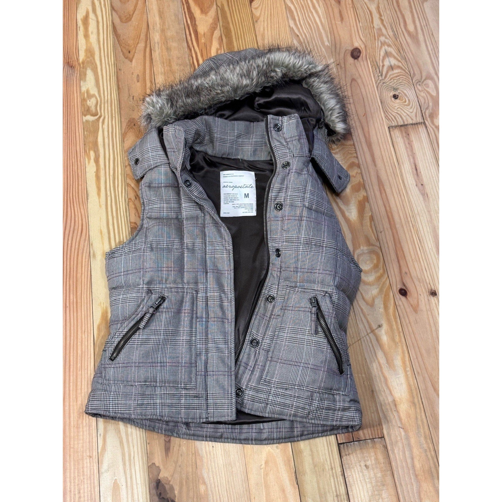 Aeropostale Plaid Down Puffer Vest Jacket Faux Fur Trim Hood Size Women’s Medium