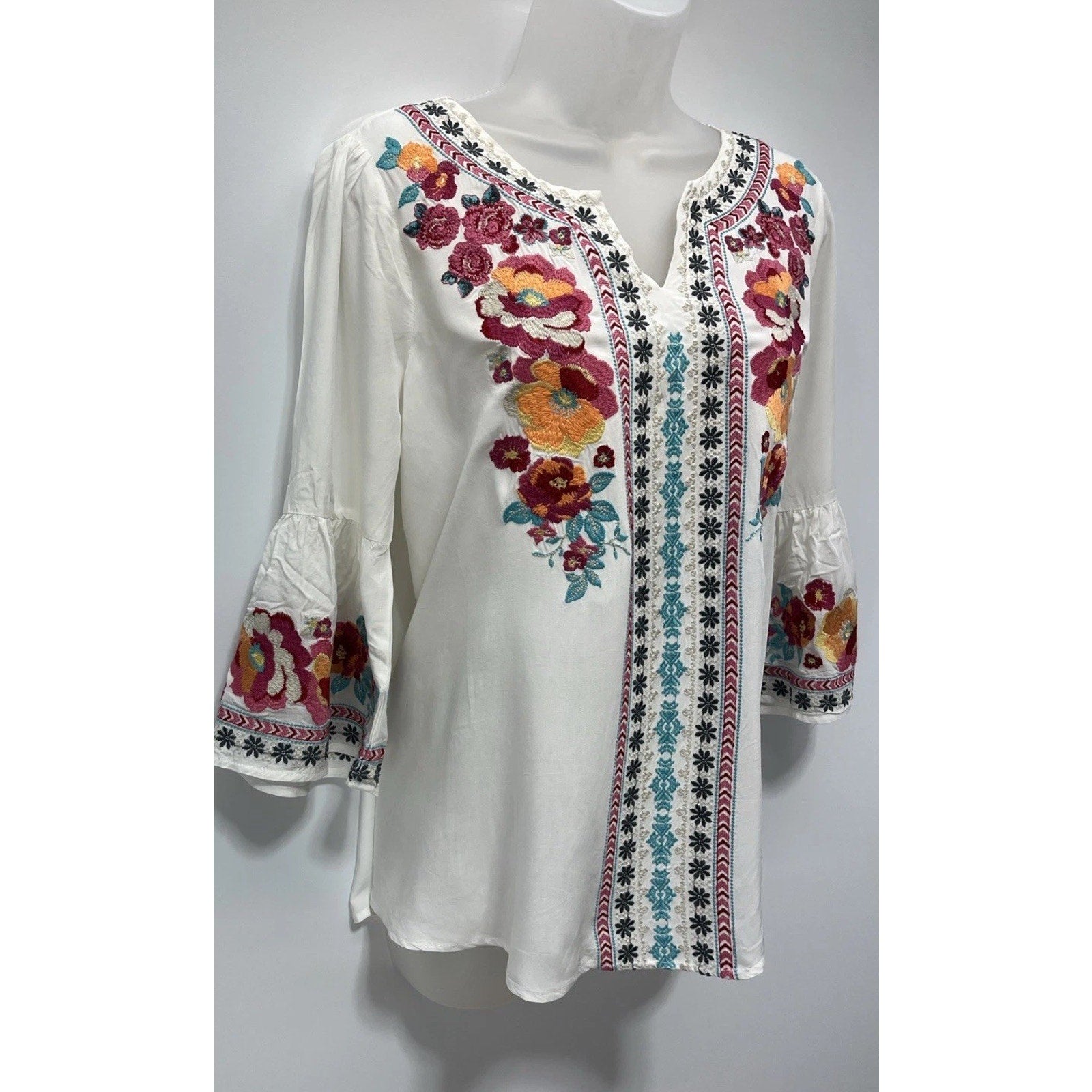 Andrée By Unit Floral Embroidered Tunic Top White Size Small