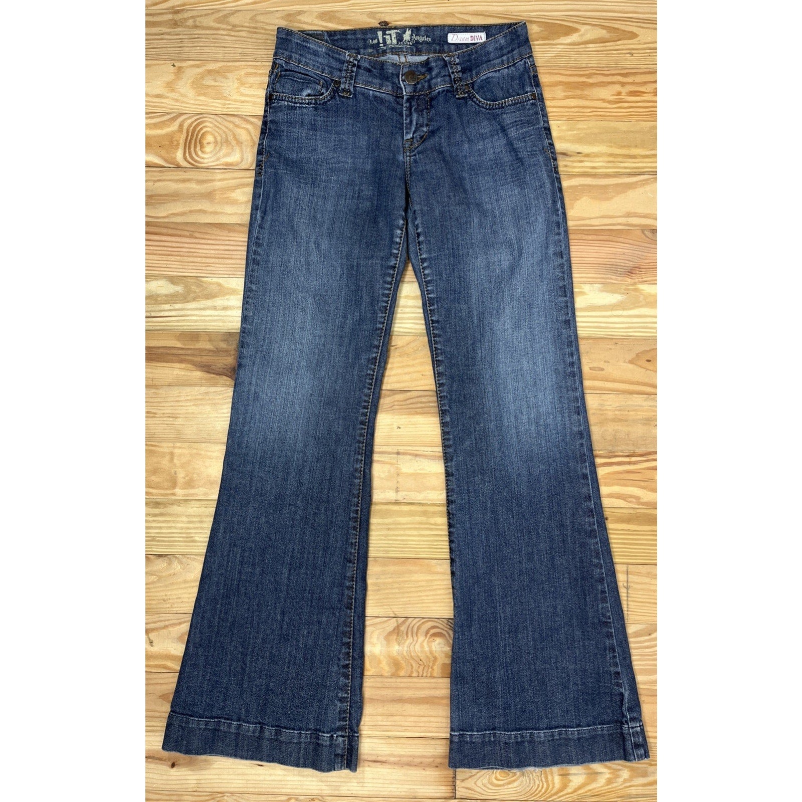 It Los Angeles Dream Diva Stretch Flare Jeans Size 28