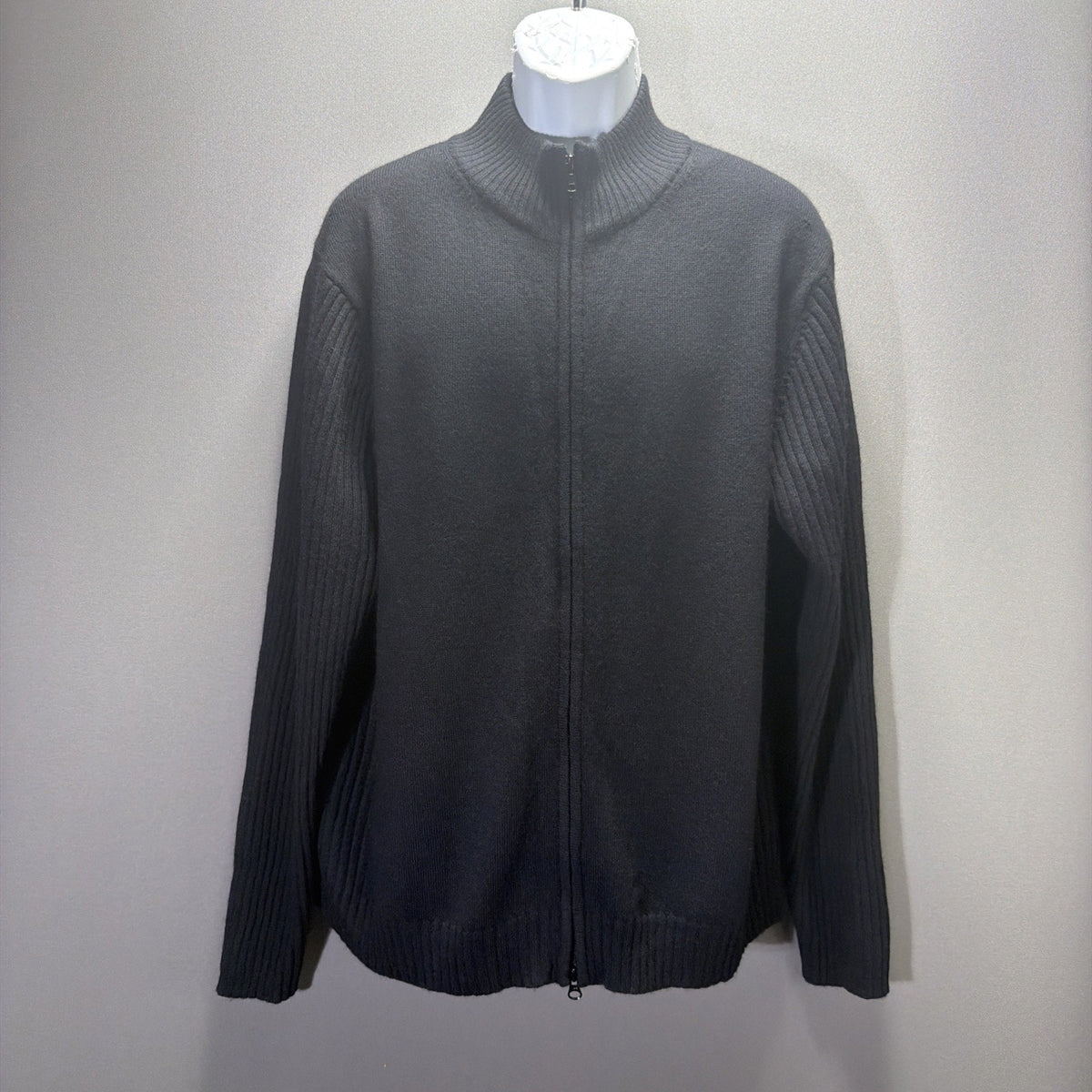 Newton Trading Co Mens XL Black 100% Merino Wool Full Zip Sweater. Flaw