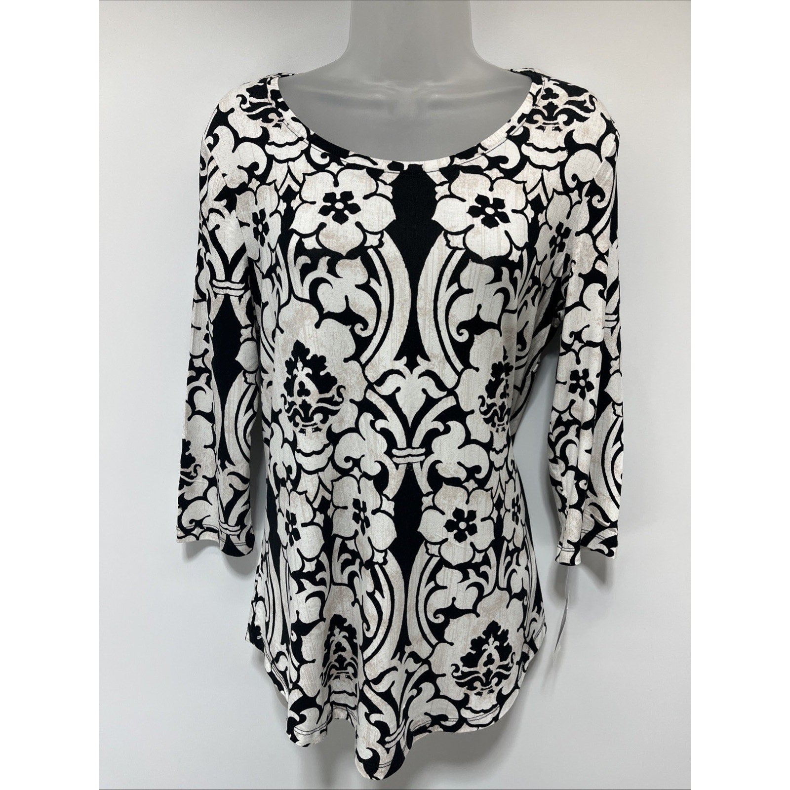 JM Collection Women’s Top Blouse Size Small White Black Floral 3/4 Sleeve