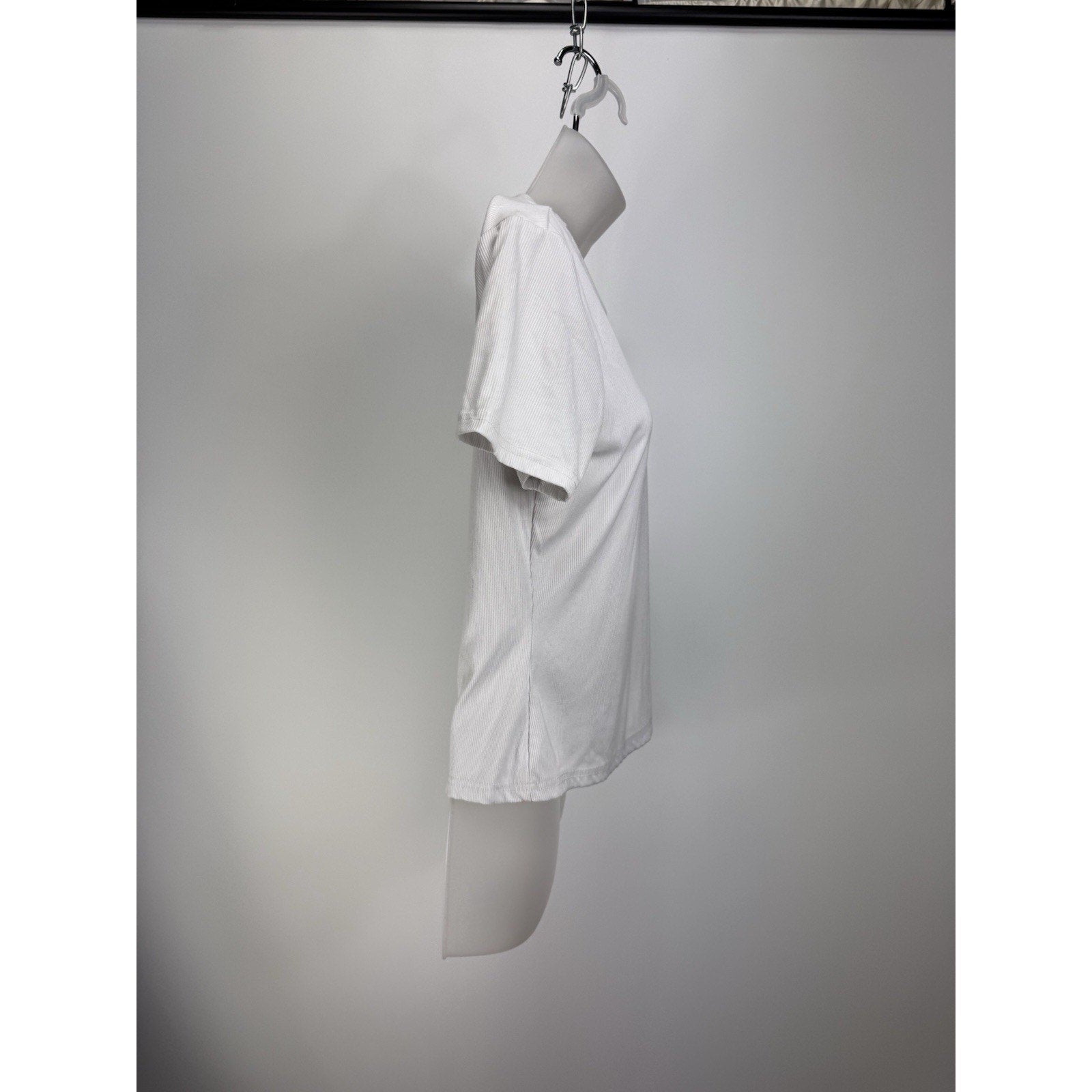 No Comment Feelin Good White Ribbed T-Shirt, Size X-Large Cropped