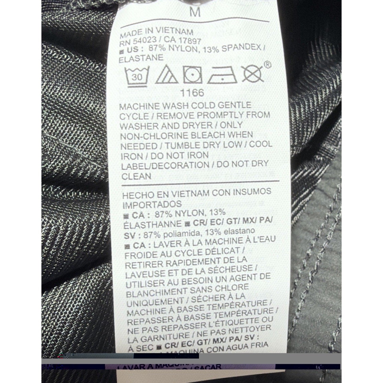Old Navy Grey Dynamic Tech Woven Taper Pants Men's M Quick Dry Zipper Pockets