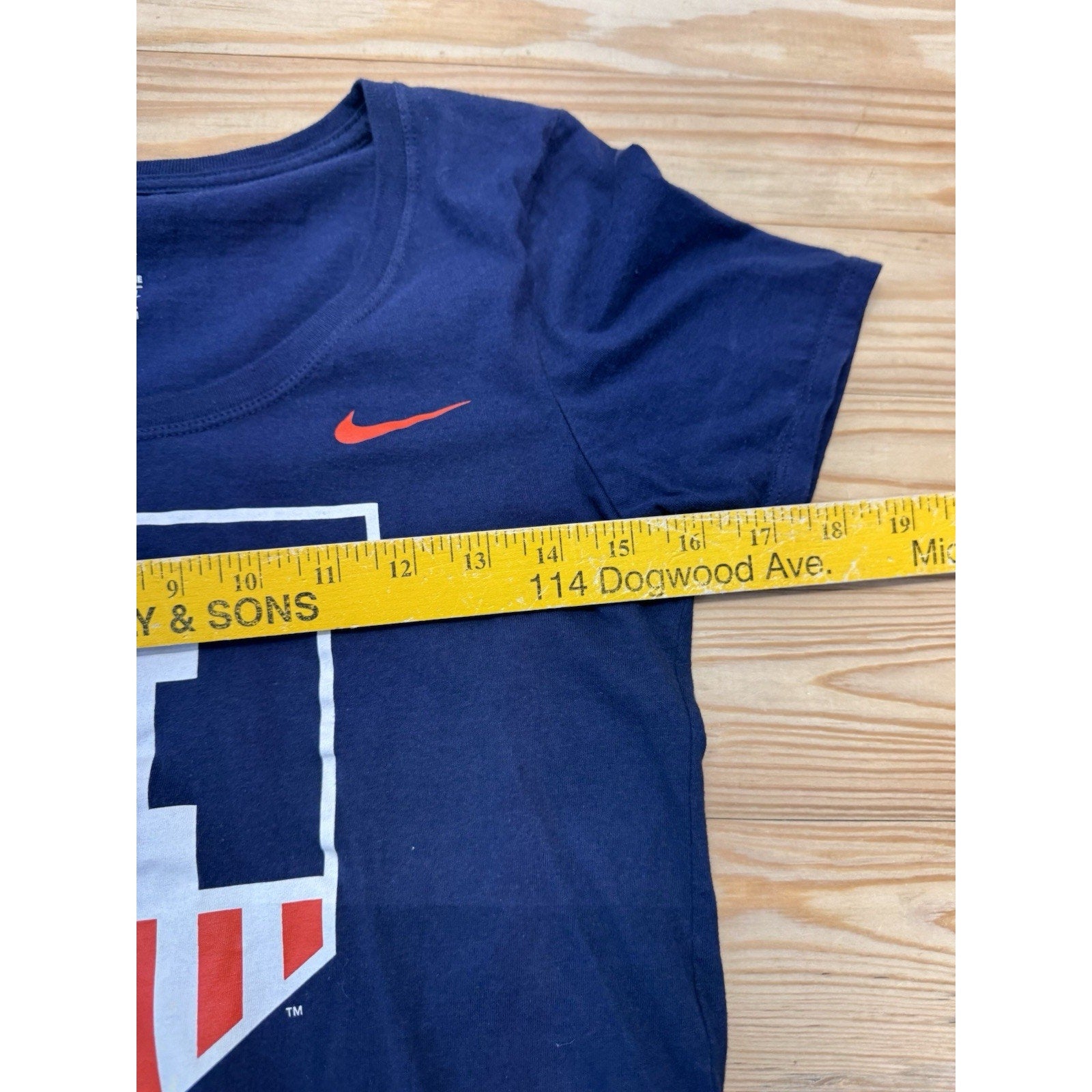 Nike Illinois Fighting Illini Logo Launch Round Neck T-Shirt Women’s Size Small