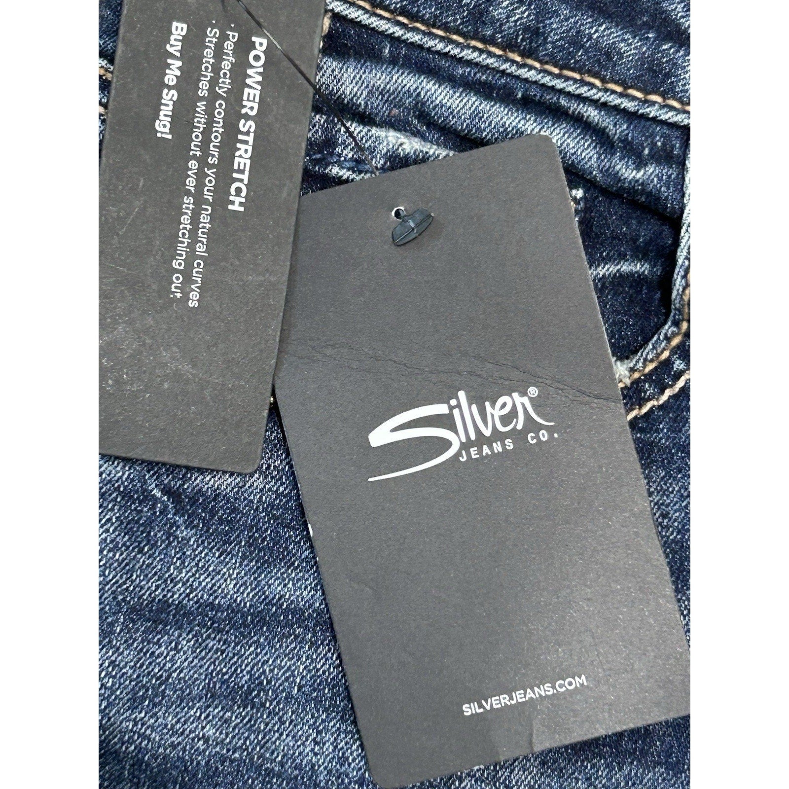 Silver Jeans Suki Mid Rise Straight Leg Jeans Medium Wash size 24x27 New W Tags.