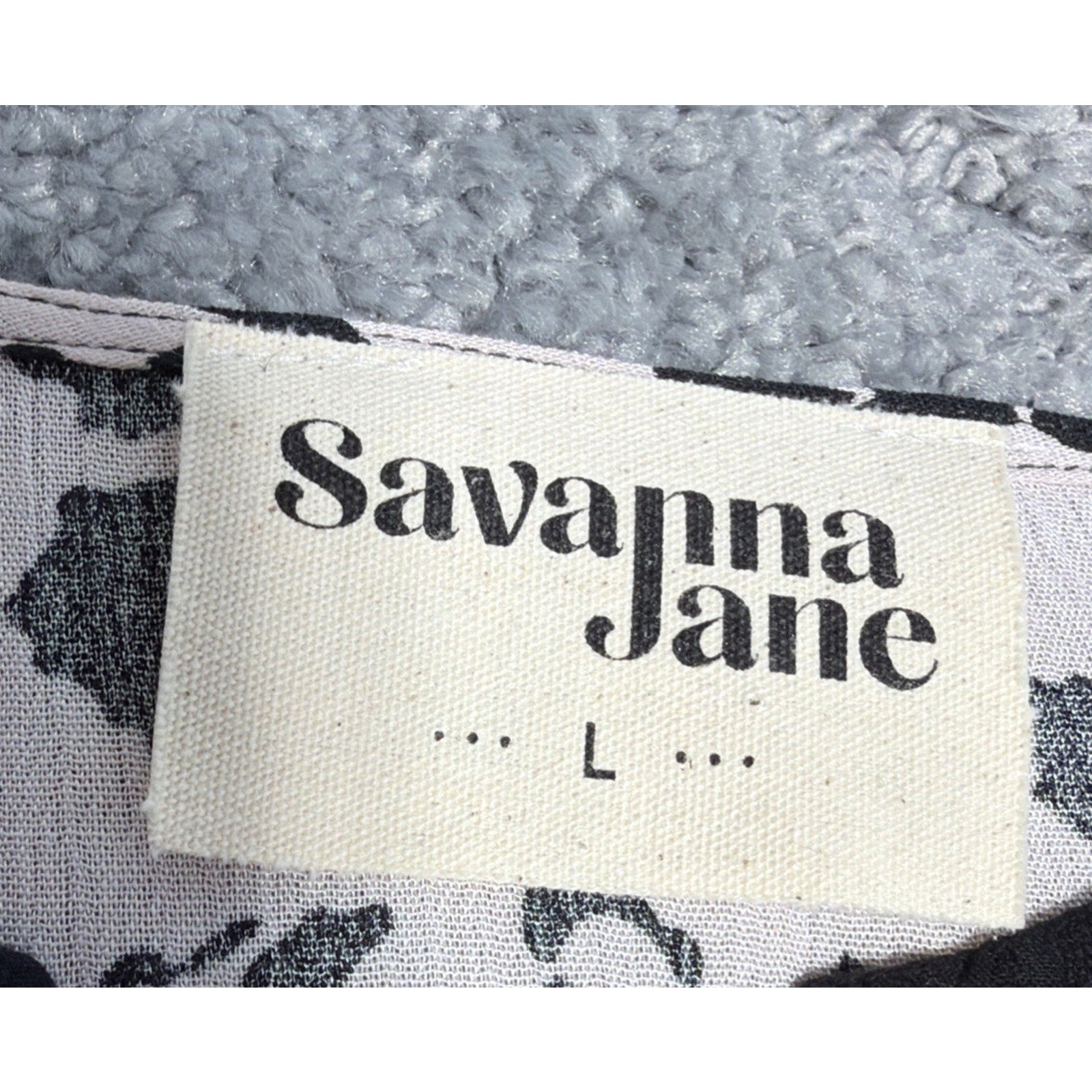 Savanna Jane Boho Embroidered Floral Leopard Print Bell Sleeve V-Neck Blouse L