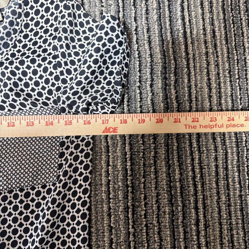 Banana Republic Blouse Top Womens XS Black Geometric Short Sleeve Pocket