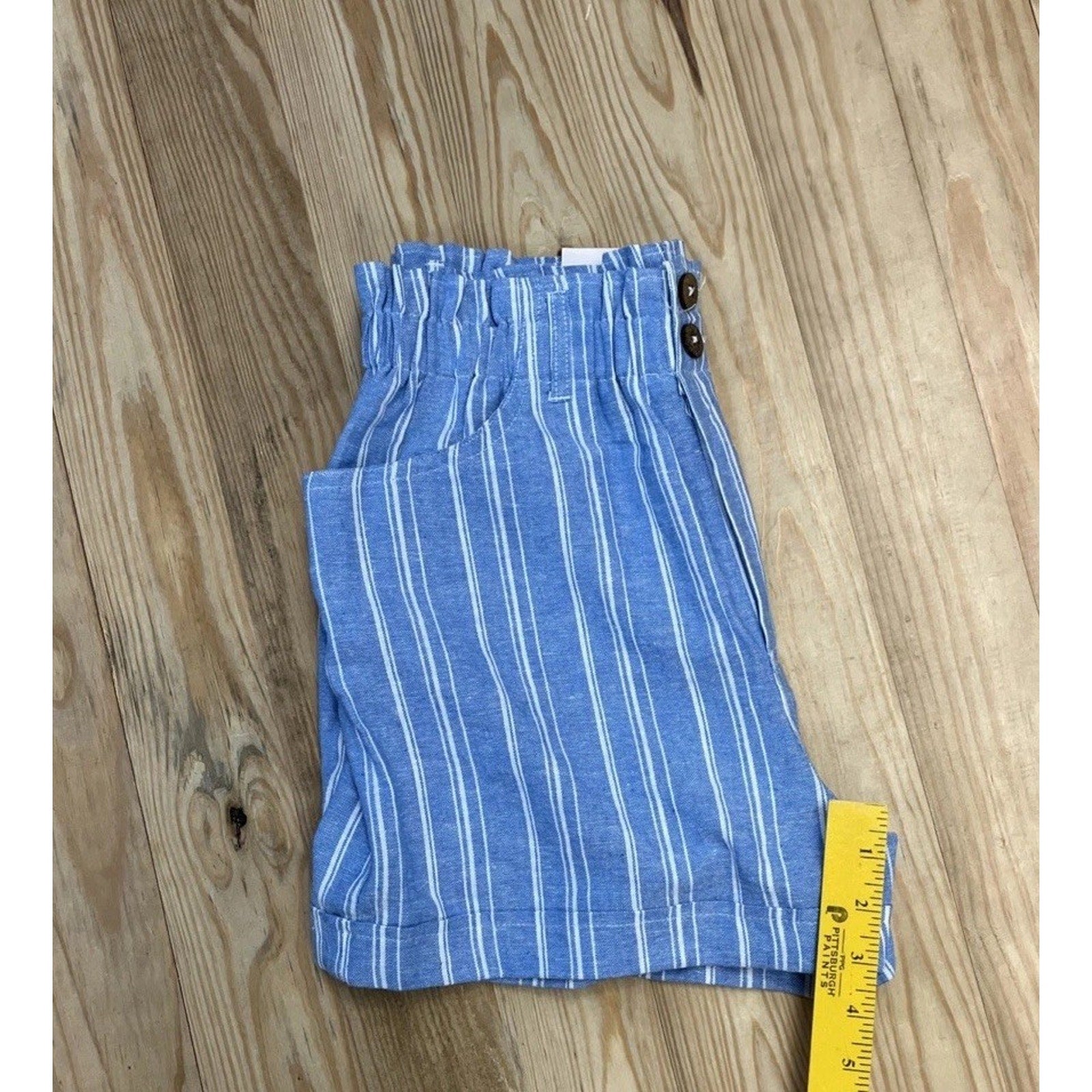 NWT SO Juniors Blue and White Stripped Linen/Rayon Shorts Elastic Waist Size M
