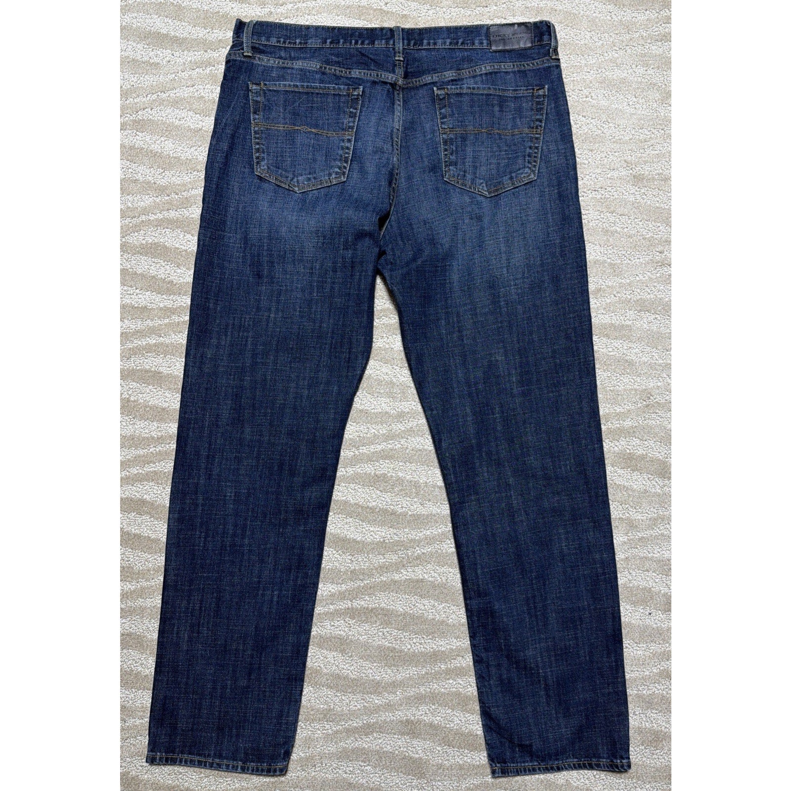 Lucky Brand 329 Classic Straight Dark Wash Jeans Men’s 40x34 Excellent
