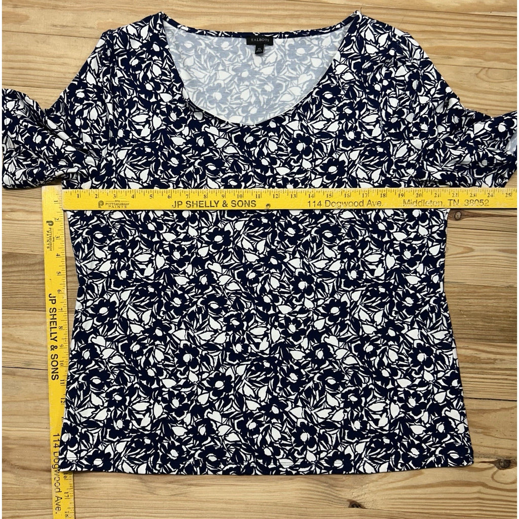 Talbots Women Sz X-Large Floral Botanical Medallion 3/4 Sleeves Bateau Neck Tee.