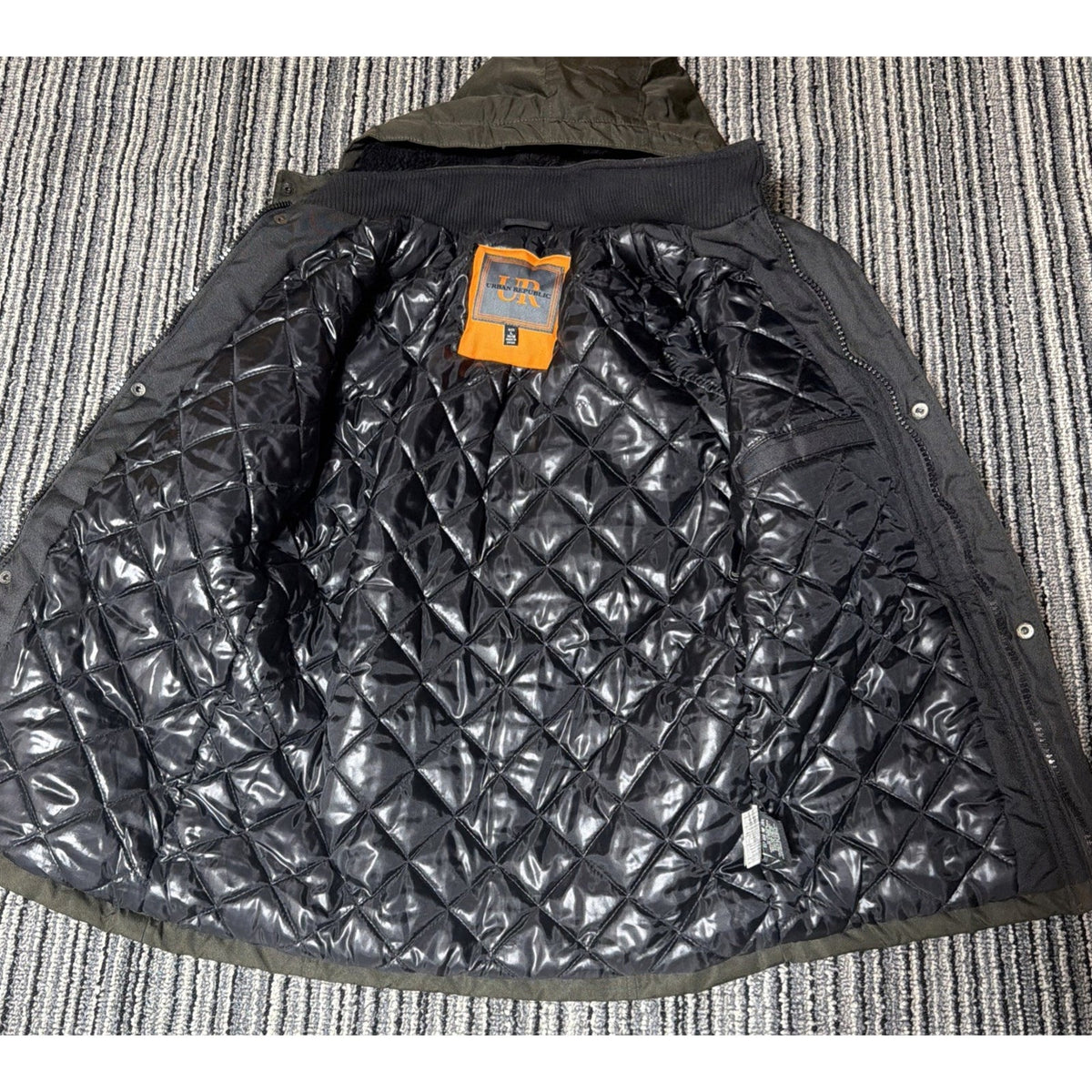 URBAN REPUBLIC WATERPROOF QUILTED LINED PARKA JACKET FAUX FUR HOODED BOYS L
