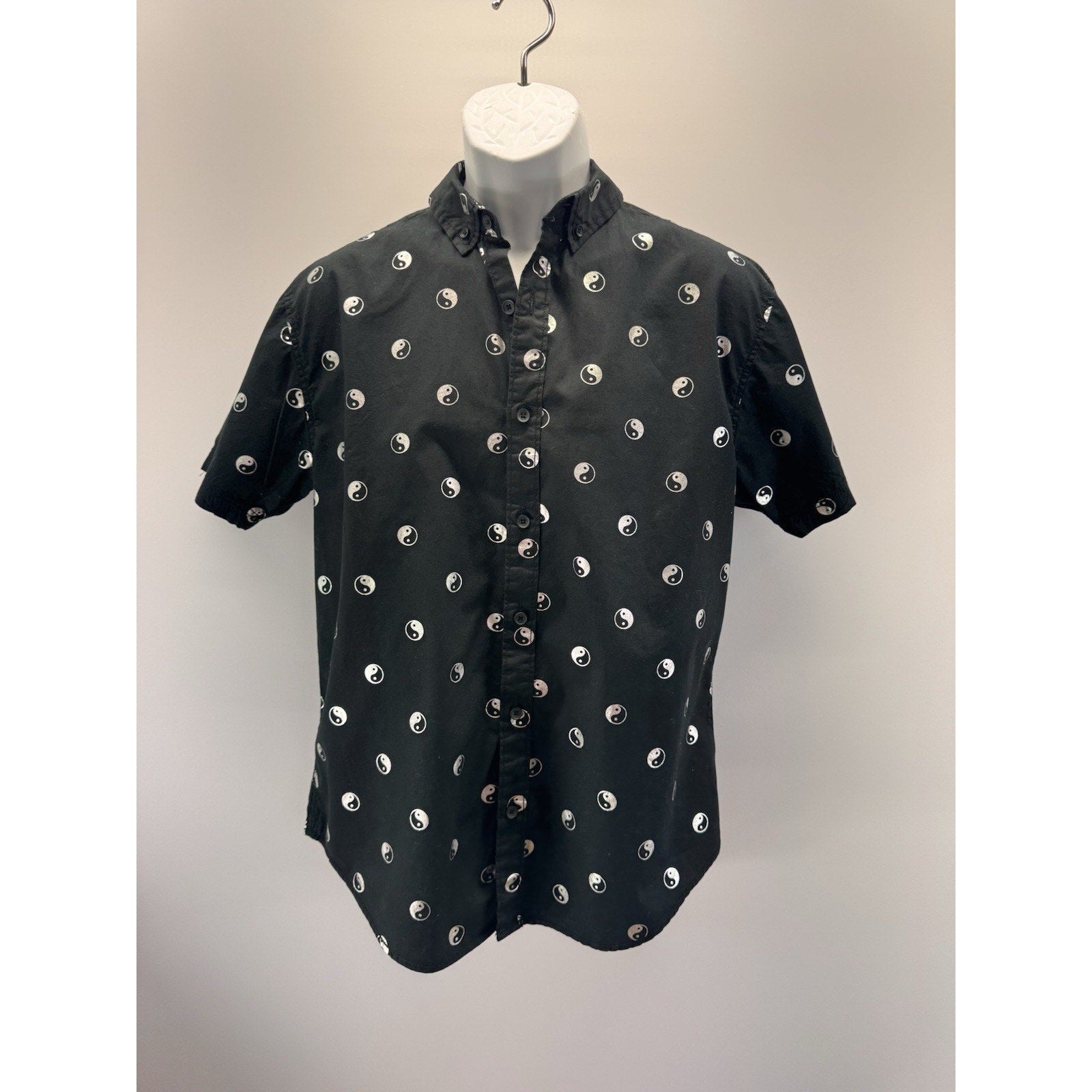 Drill Clothing Company Button Up Ying Yang Shirt Men’s Size Large Black