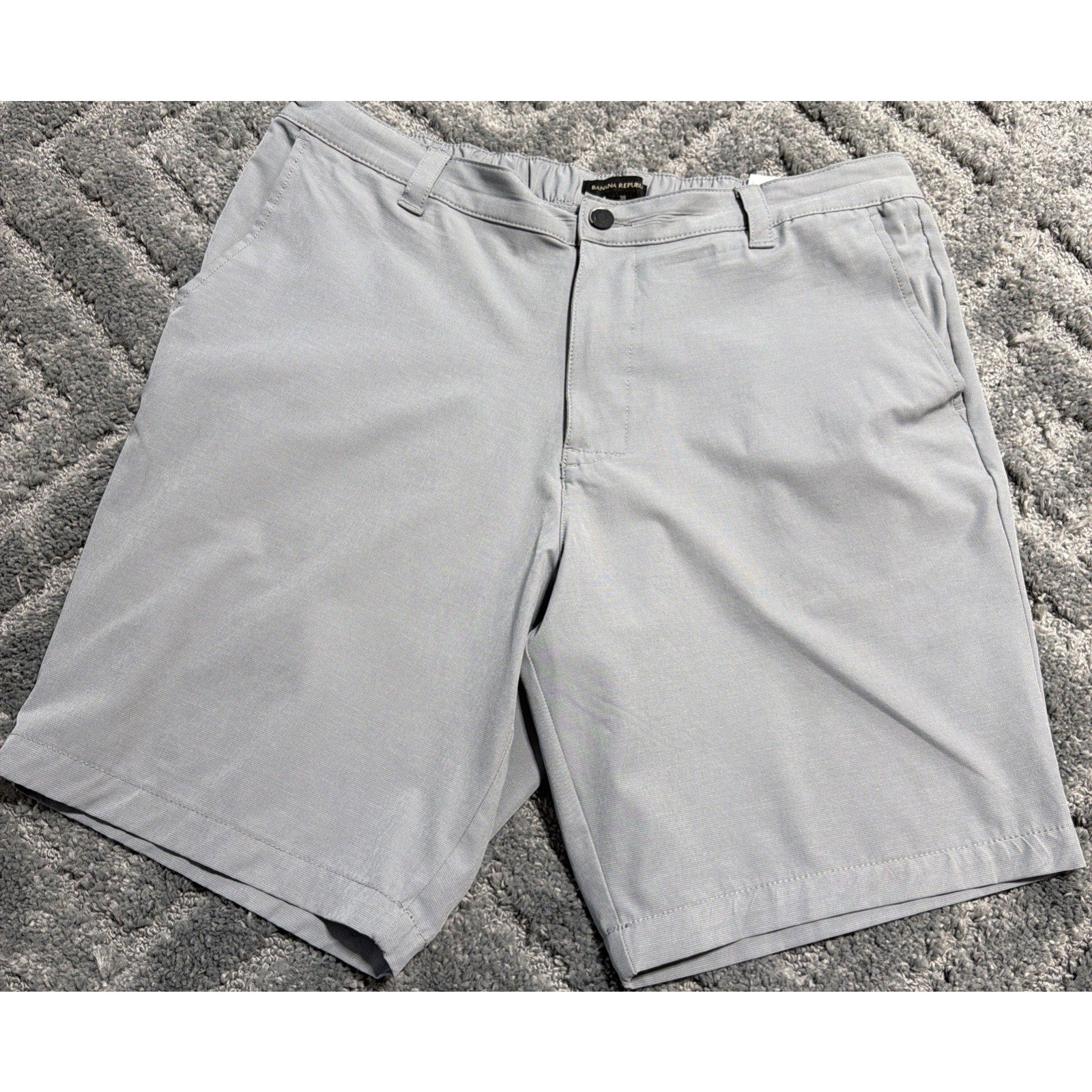 Banana Republic Men's Grey Comfort Flat Front Short Sizes 38 Casual Preppy Golf