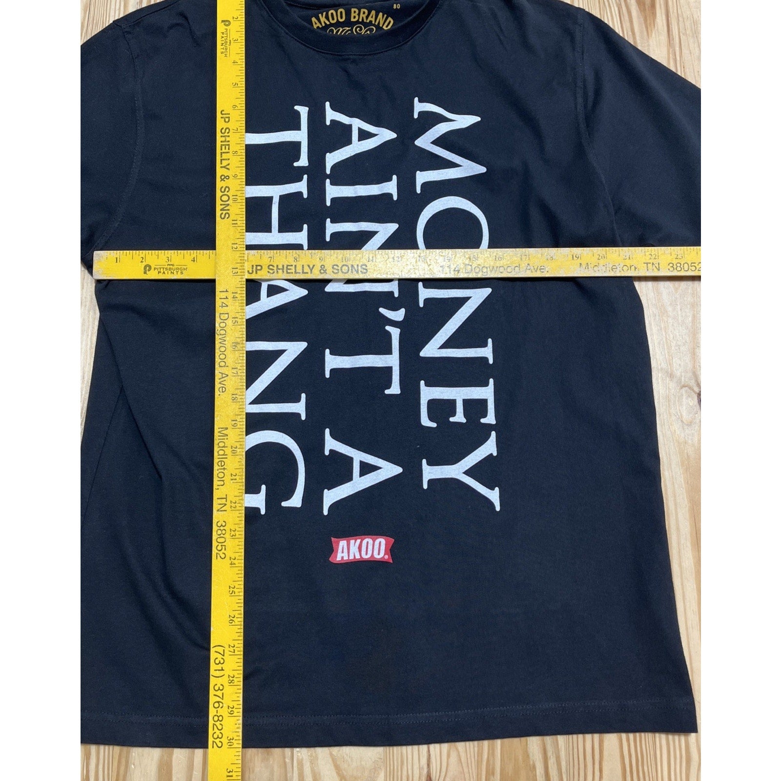 AKOO Brand Black And White Graphic Money Ain’t A Thing T-Shirt Size XL